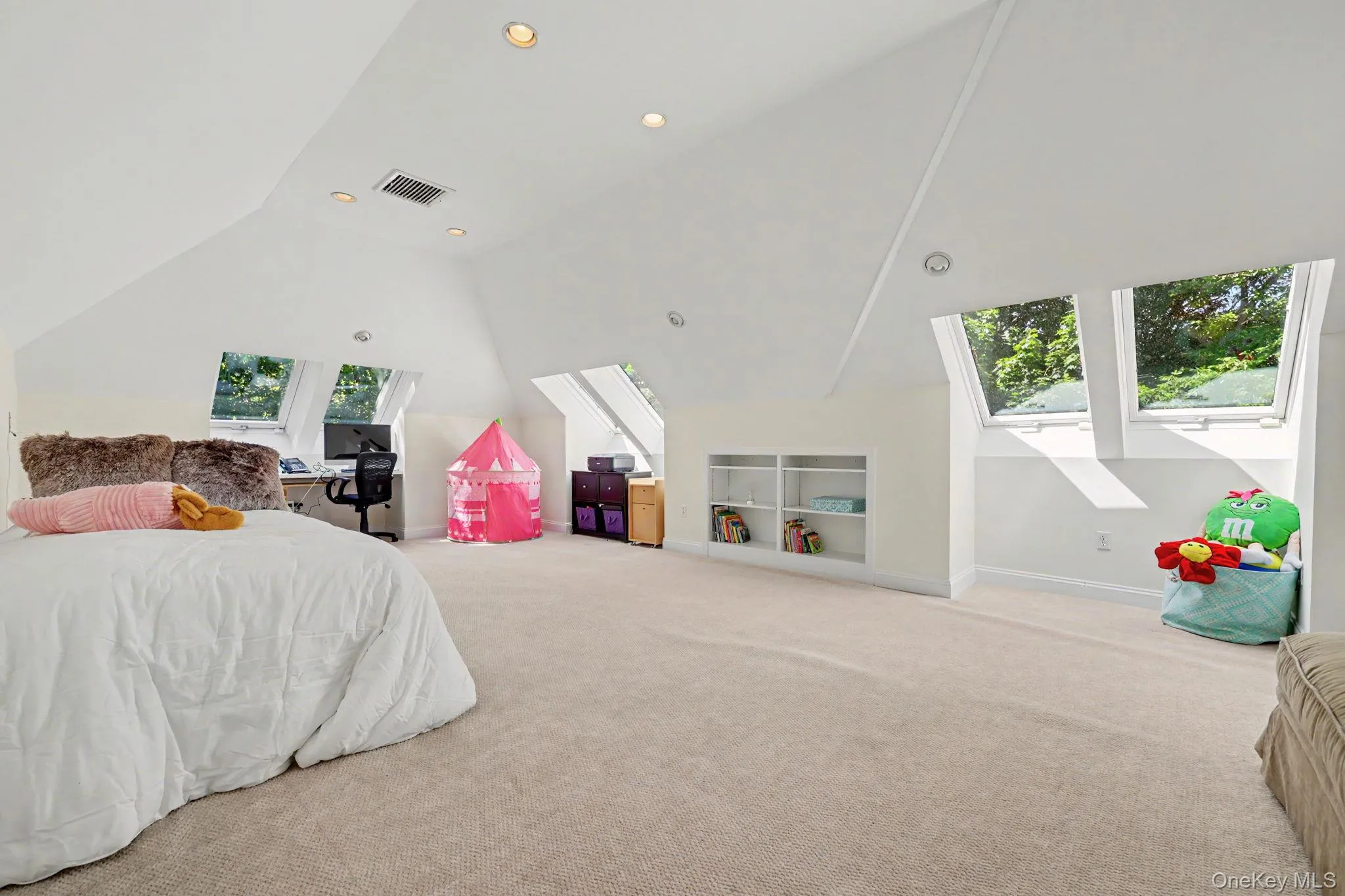 13 Lia Fail Way, Greenwich, CT, 4 Bedrooms Bedrooms, 14 Rooms Rooms,7 BathroomsBathrooms,Residential,For Rent,Lia Fail,0,1045572 13 Lia Fail Way, Greenwich, CT, 4 Bedrooms Bedrooms, 14 Rooms Rooms,7 BathroomsBathrooms,Residential,For Rent,Lia Fail,0,1045572