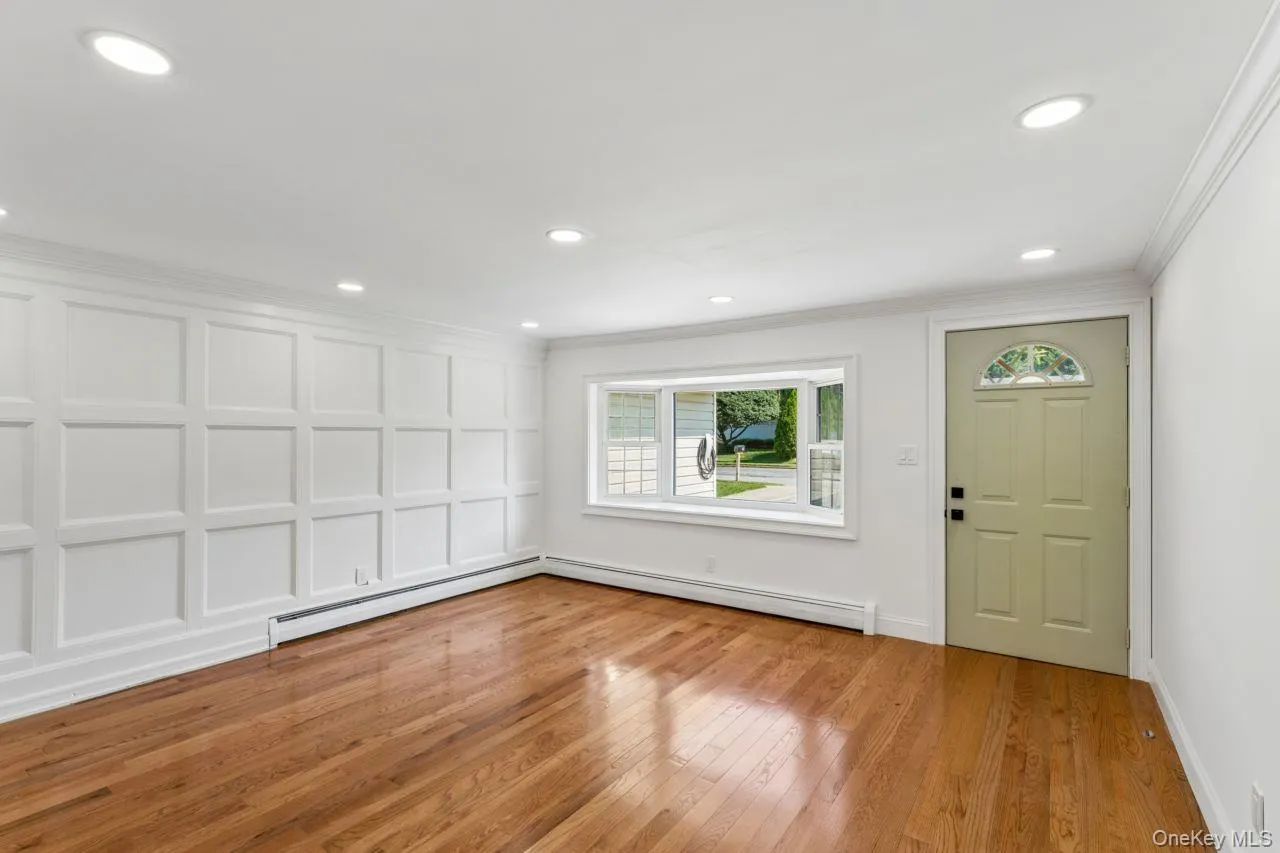 98 Rose Place, Brookhaven, NY, 3 Bedrooms Bedrooms, 6 Rooms Rooms,1 BathroomBathrooms,Residential Lease,For Rent,Rose,0,1045578 98 Rose Place, Brookhaven, NY, 3 Bedrooms Bedrooms, 6 Rooms Rooms,1 BathroomBathrooms,Residential Lease,For Rent,Rose,0,1045578