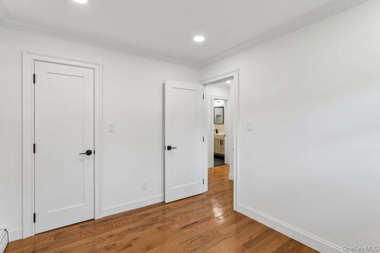 98 Rose Place, Brookhaven, NY, 3 Bedrooms Bedrooms, 6 Rooms Rooms,1 BathroomBathrooms,Residential Lease,For Rent,Rose,0,1045578 98 Rose Place, Brookhaven, NY, 3 Bedrooms Bedrooms, 6 Rooms Rooms,1 BathroomBathrooms,Residential Lease,For Rent,Rose,0,1045578