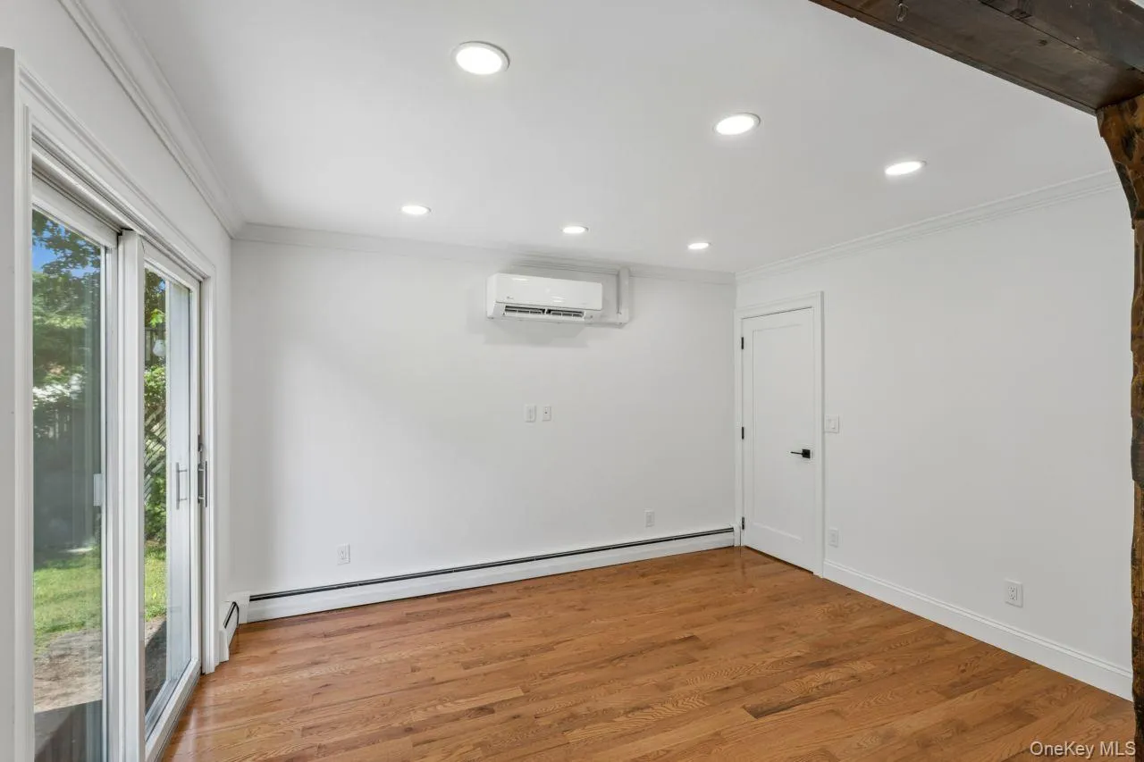 98 Rose Place, Brookhaven, NY, 3 Bedrooms Bedrooms, 6 Rooms Rooms,1 BathroomBathrooms,Residential Lease,For Rent,Rose,0,1045578 98 Rose Place, Brookhaven, NY, 3 Bedrooms Bedrooms, 6 Rooms Rooms,1 BathroomBathrooms,Residential Lease,For Rent,Rose,0,1045578