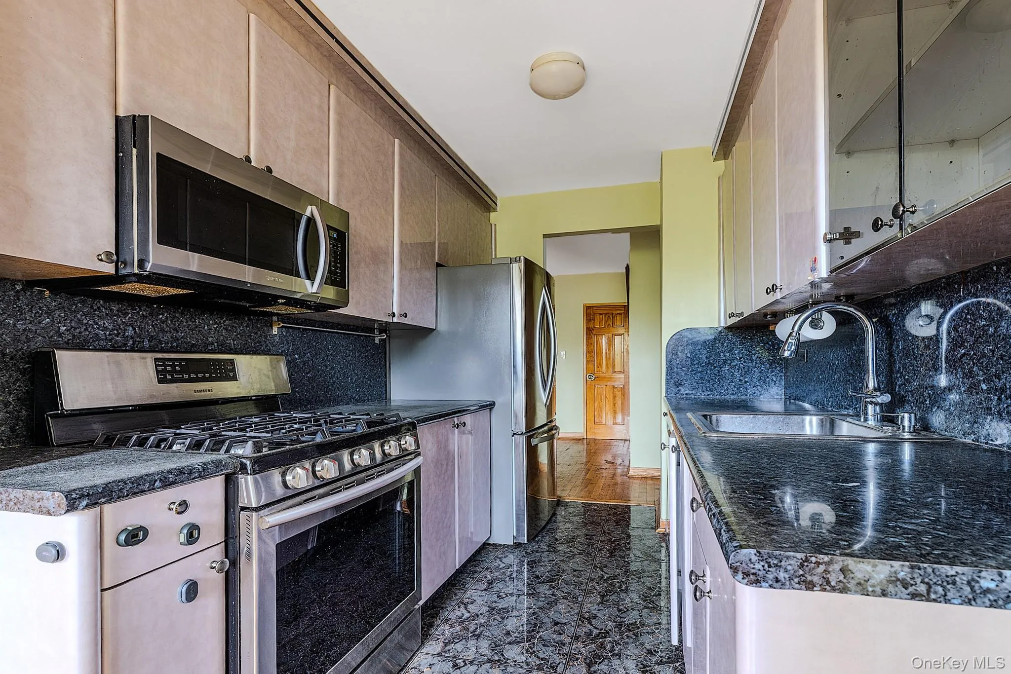 2727 Ocean Parkway, New York, NY, 2 Bedrooms Bedrooms, 5 Rooms Rooms,2 BathroomsBathrooms,Residential,For Rent,Ocean,0,1045581 2727 Ocean Parkway, New York, NY, 2 Bedrooms Bedrooms, 5 Rooms Rooms,2 BathroomsBathrooms,Residential,For Rent,Ocean,0,1045581