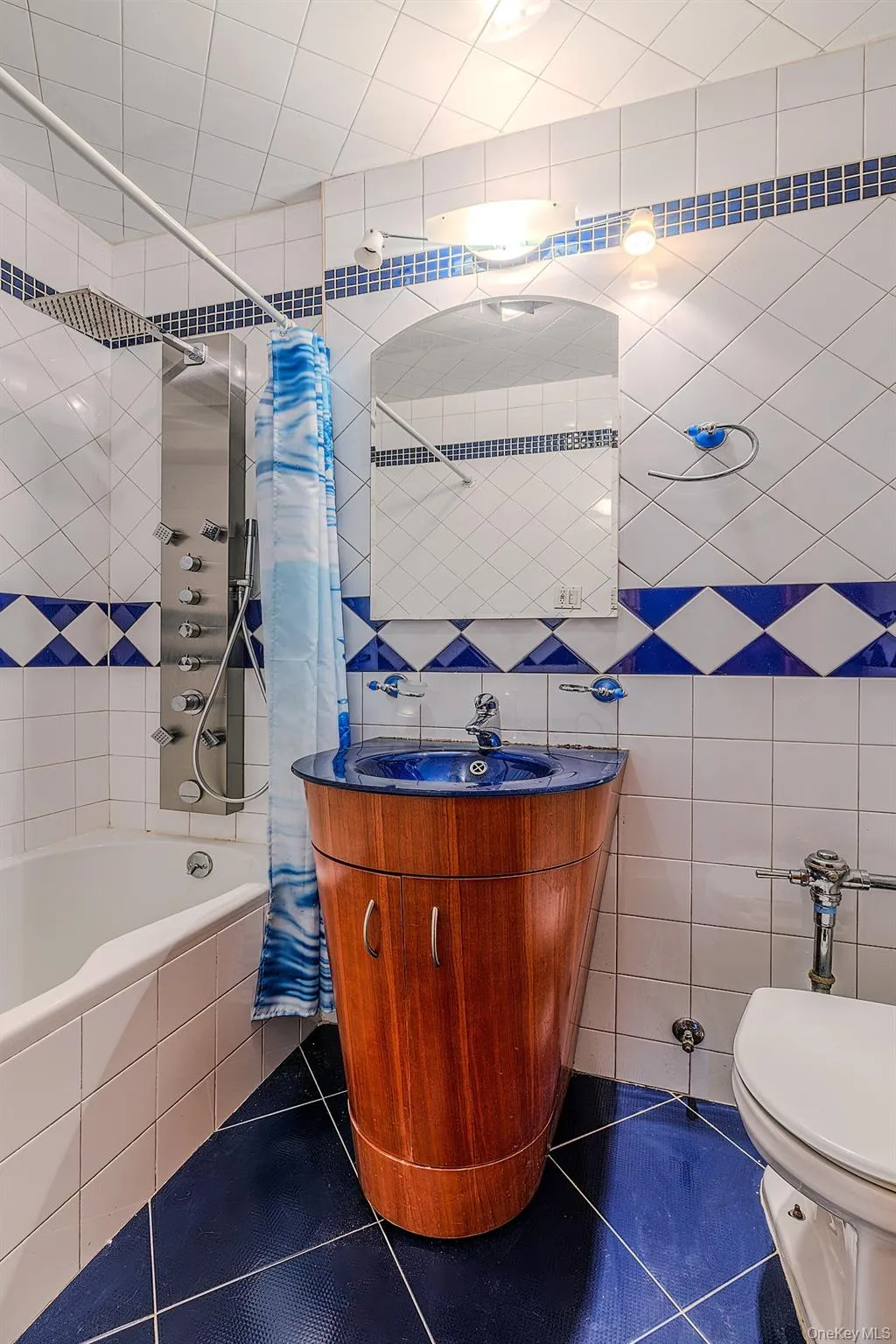 2727 Ocean Parkway, New York, NY, 2 Bedrooms Bedrooms, 5 Rooms Rooms,2 BathroomsBathrooms,Residential,For Rent,Ocean,0,1045581 2727 Ocean Parkway, New York, NY, 2 Bedrooms Bedrooms, 5 Rooms Rooms,2 BathroomsBathrooms,Residential,For Rent,Ocean,0,1045581
