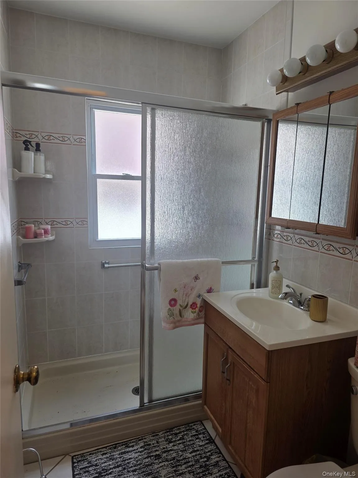 17516 Underhill Avenue, New York, NY, 2 Bedrooms Bedrooms, 8 Rooms Rooms,1 BathroomBathrooms,Residential,For Rent,Underhill,0,1045586 17516 Underhill Avenue, New York, NY, 2 Bedrooms Bedrooms, 8 Rooms Rooms,1 BathroomBathrooms,Residential,For Rent,Underhill,0,1045586