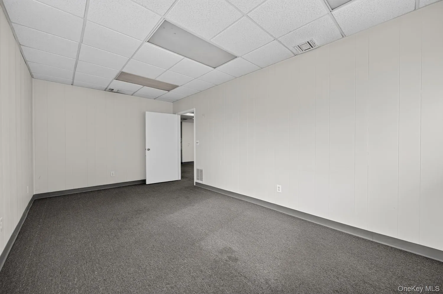 182 Fairchild Avenue, Oyster Bay, NY, ,Commercial Lease,For Rent,Fairchild,0,1045589 182 Fairchild Avenue, Oyster Bay, NY, ,Commercial Lease,For Rent,Fairchild,0,1045589