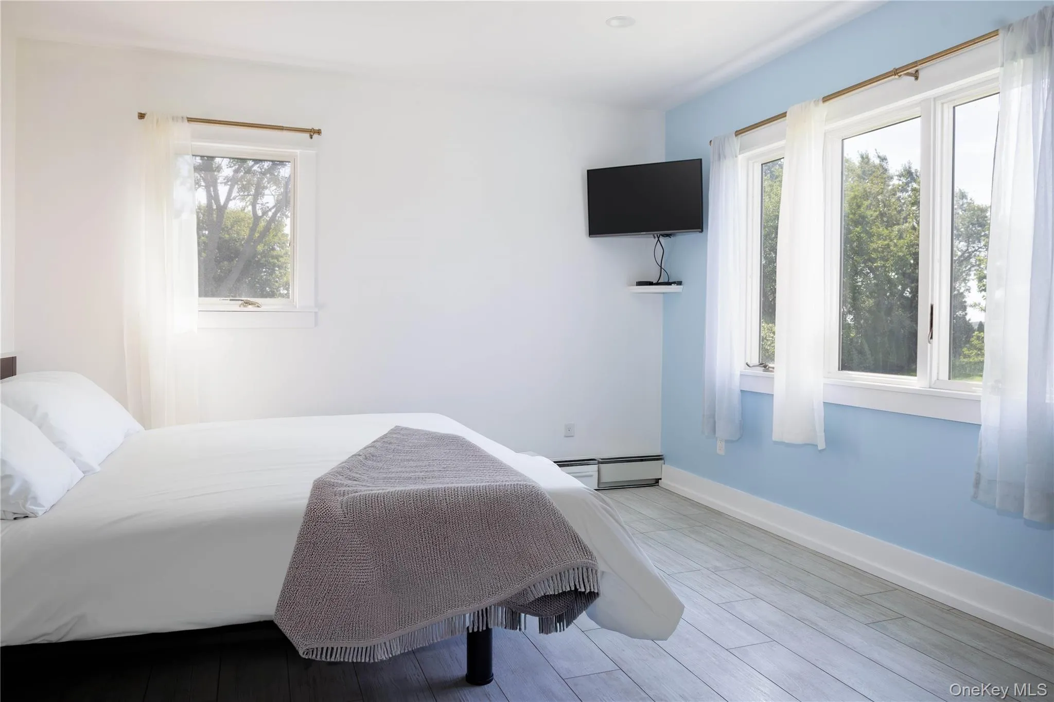 405 Birch Lane, Southold, NY, 3 Bedrooms Bedrooms, 7 Rooms Rooms,3 BathroomsBathrooms,Residential,For Rent,Birch,0,1045590 405 Birch Lane, Southold, NY, 3 Bedrooms Bedrooms, 7 Rooms Rooms,3 BathroomsBathrooms,Residential,For Rent,Birch,0,1045590