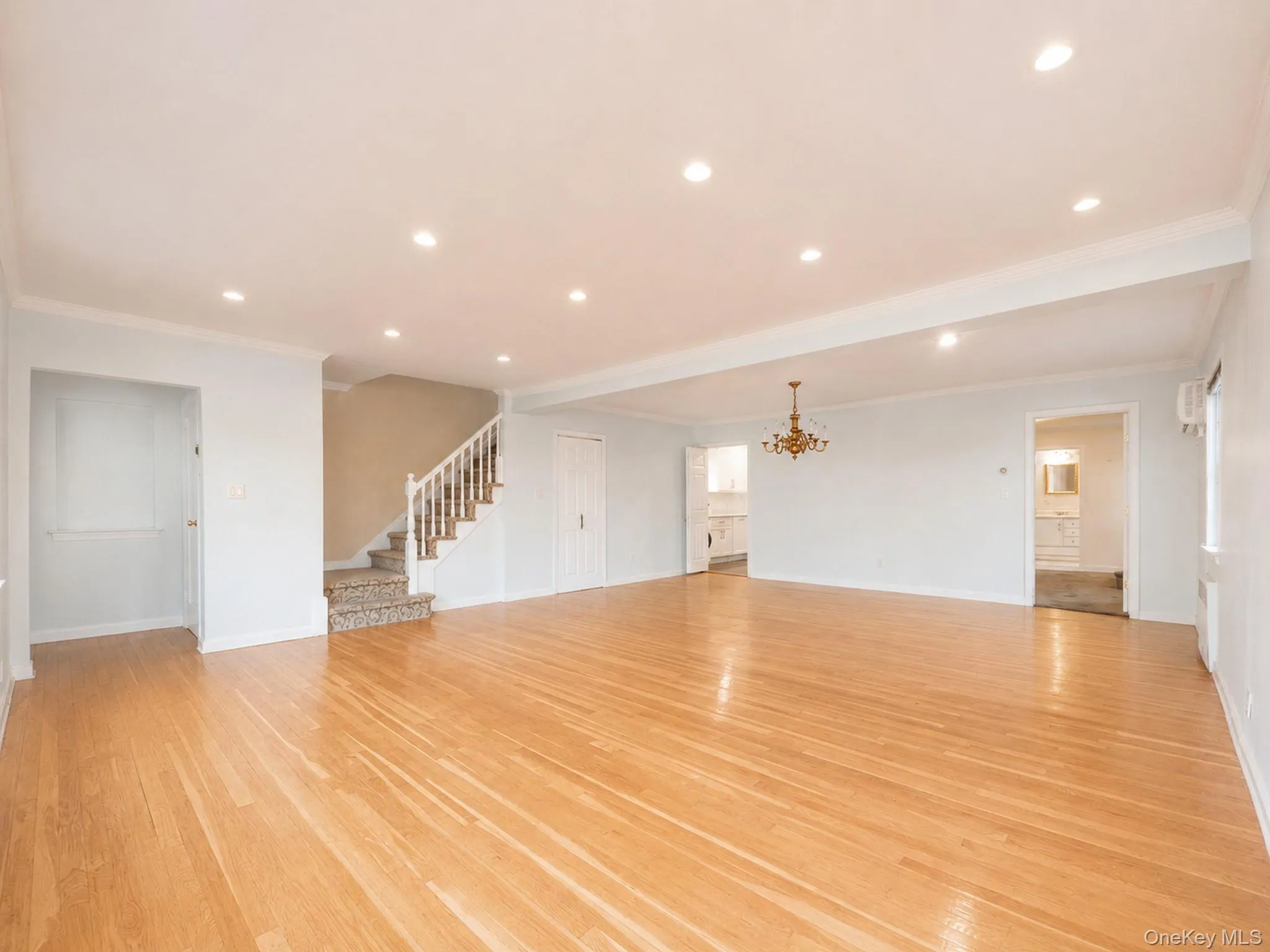 75-19 171st Street, New York, NY, 4 Bedrooms Bedrooms, 7 Rooms Rooms,2 BathroomsBathrooms,Residential,For Rent,171st,0,1045591 75-19 171st Street, New York, NY, 4 Bedrooms Bedrooms, 7 Rooms Rooms,2 BathroomsBathrooms,Residential,For Rent,171st,0,1045591