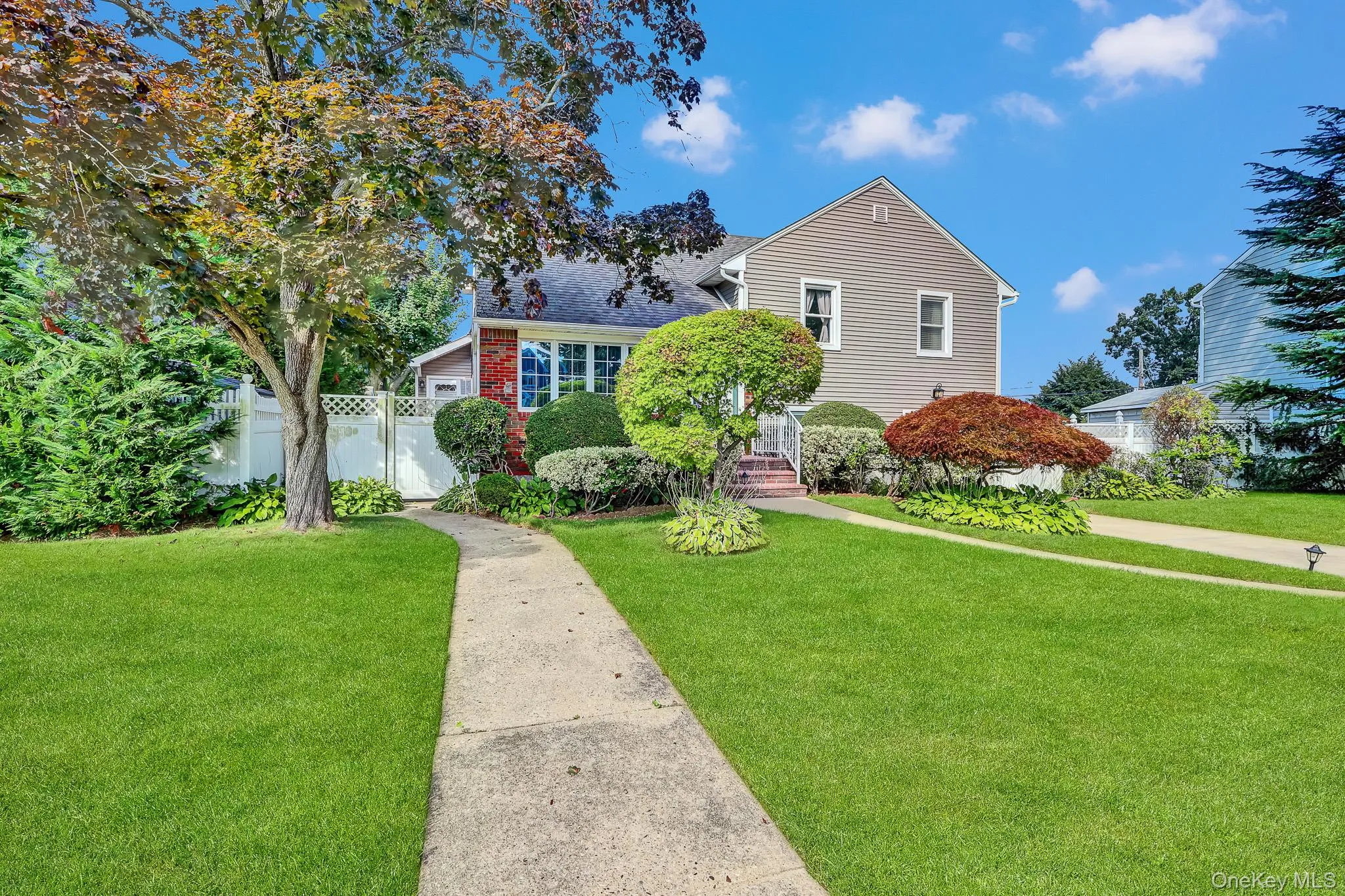 948 Simon Place, Hempstead, NY, 5 Bedrooms Bedrooms, 7 Rooms Rooms,2 BathroomsBathrooms,Residential,For Rent,Simon,0,1045598 948 Simon Place, Hempstead, NY, 5 Bedrooms Bedrooms, 7 Rooms Rooms,2 BathroomsBathrooms,Residential,For Rent,Simon,0,1045598