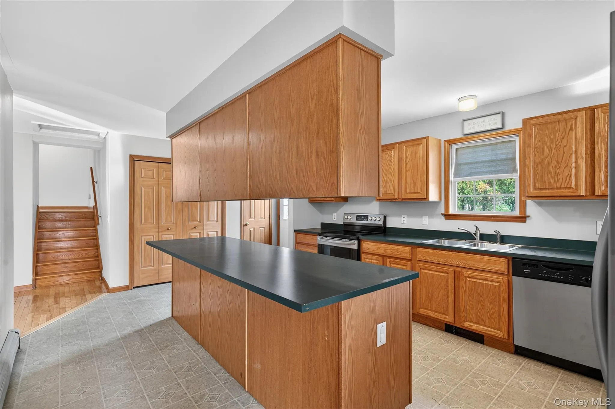 98 Black Creek Road, Esopus, NY, 3 Bedrooms Bedrooms, 10 Rooms Rooms,2 BathroomsBathrooms,Residential Lease,For Rent,Black Creek,0,1045601 98 Black Creek Road, Esopus, NY, 3 Bedrooms Bedrooms, 10 Rooms Rooms,2 BathroomsBathrooms,Residential Lease,For Rent,Black Creek,0,1045601