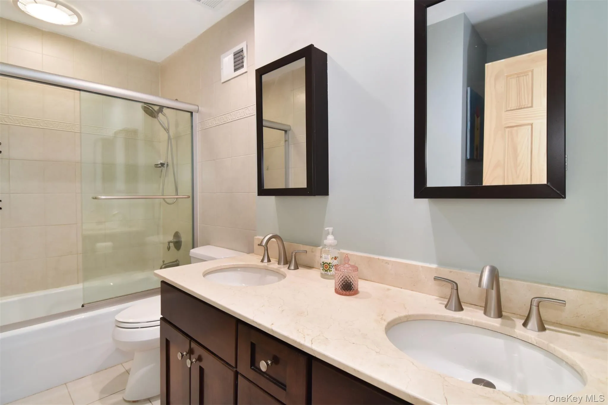 124 Texas Avenue, Yonkers, NY, 3 Bedrooms Bedrooms, 6 Rooms Rooms,1 BathroomBathrooms,Residential,For Rent,Texas,0,1045604 124 Texas Avenue, Yonkers, NY, 3 Bedrooms Bedrooms, 6 Rooms Rooms,1 BathroomBathrooms,Residential,For Rent,Texas,0,1045604