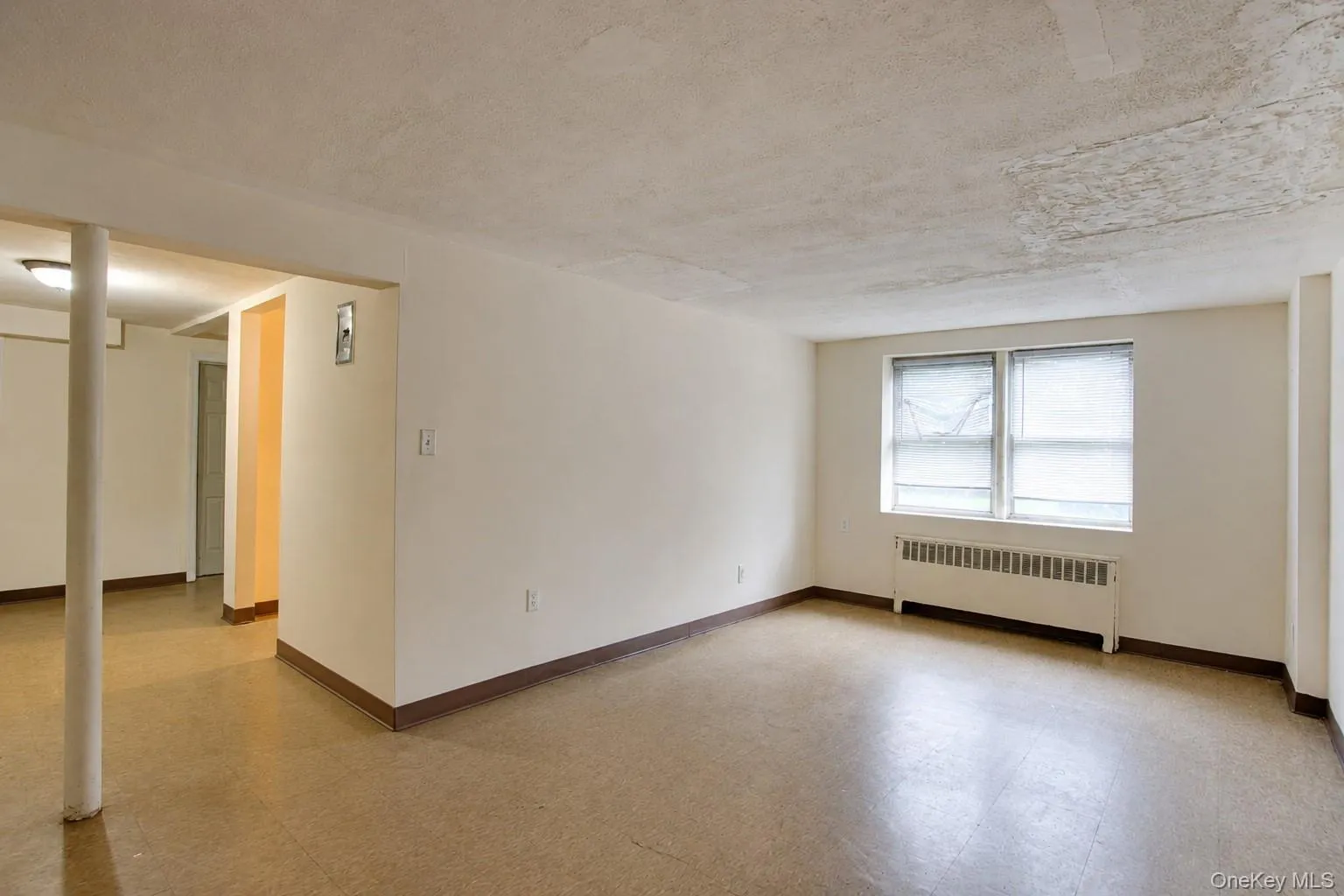 325 Shore Road, Long Beach, NY, 1 Bedroom Bedrooms, 4 Rooms Rooms,1 BathroomBathrooms,Residential Lease,For Rent,Shore,0,1045605 325 Shore Road, Long Beach, NY, 1 Bedroom Bedrooms, 4 Rooms Rooms,1 BathroomBathrooms,Residential Lease,For Rent,Shore,0,1045605