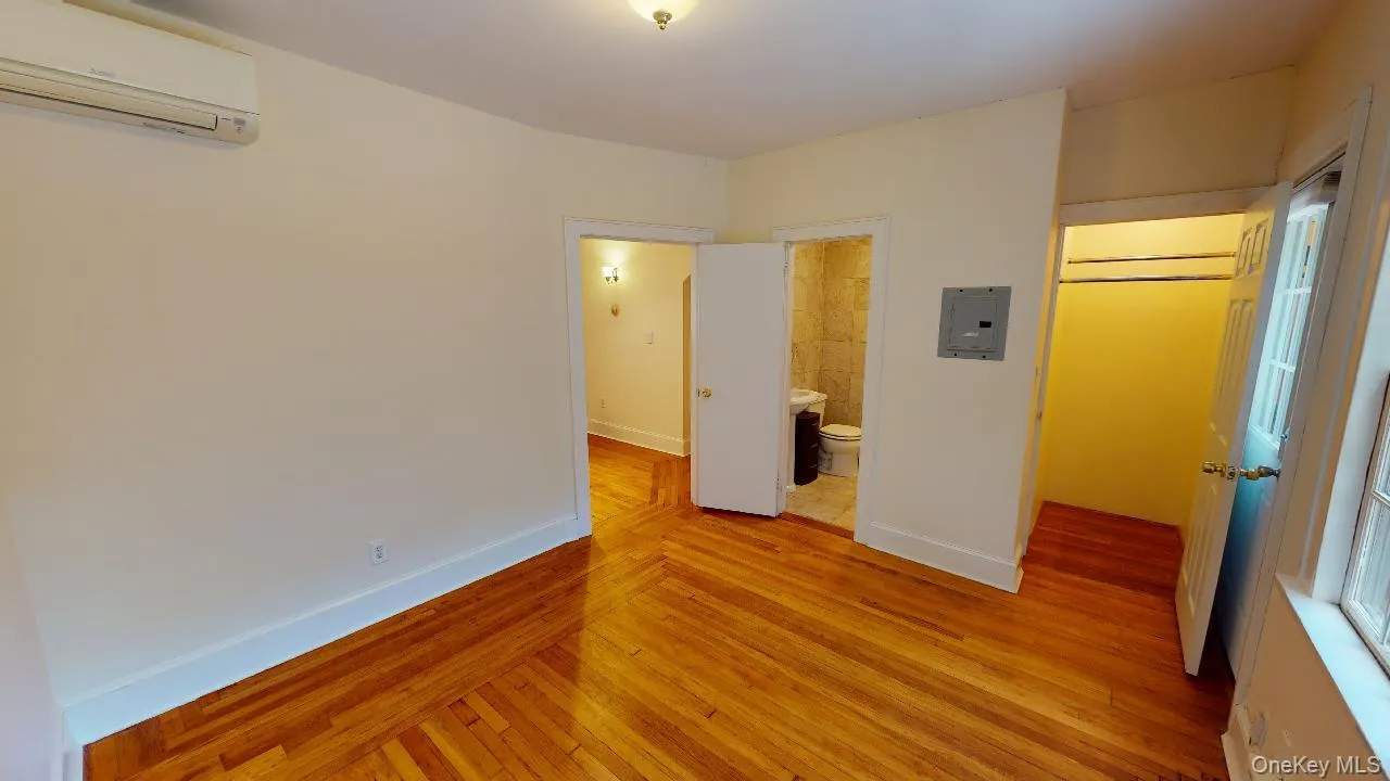 382 Burns Street, New York, NY, 3 Bedrooms Bedrooms, 5 Rooms Rooms,2 BathroomsBathrooms,Residential Lease,For Rent,Burns,0,1045613 382 Burns Street, New York, NY, 3 Bedrooms Bedrooms, 5 Rooms Rooms,2 BathroomsBathrooms,Residential Lease,For Rent,Burns,0,1045613