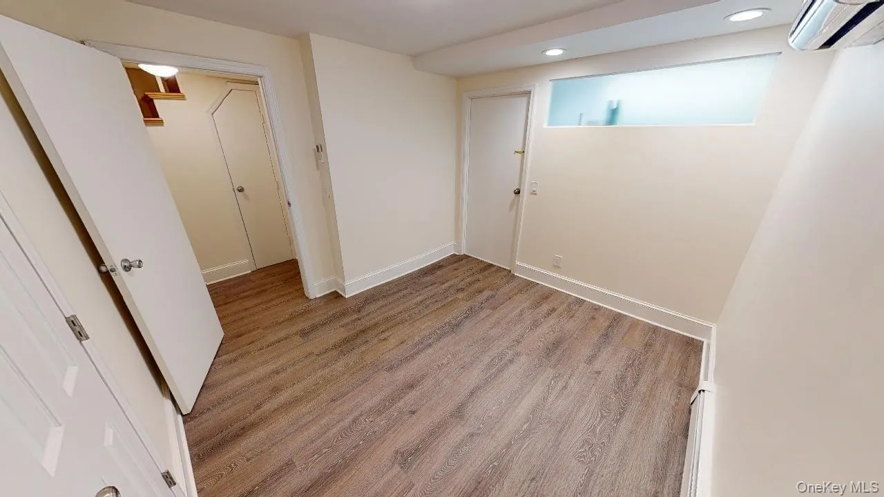 382 Burns Street, New York, NY, 3 Bedrooms Bedrooms, 5 Rooms Rooms,2 BathroomsBathrooms,Residential Lease,For Rent,Burns,0,1045613 382 Burns Street, New York, NY, 3 Bedrooms Bedrooms, 5 Rooms Rooms,2 BathroomsBathrooms,Residential Lease,For Rent,Burns,0,1045613
