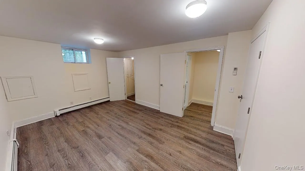 382 Burns Street, New York, NY, 3 Bedrooms Bedrooms, 5 Rooms Rooms,2 BathroomsBathrooms,Residential Lease,For Rent,Burns,0,1045613 382 Burns Street, New York, NY, 3 Bedrooms Bedrooms, 5 Rooms Rooms,2 BathroomsBathrooms,Residential Lease,For Rent,Burns,0,1045613