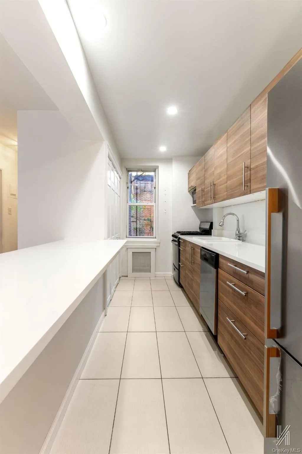 39-25 51st Street, New York, NY, 1 Bedroom Bedrooms, 4 Rooms Rooms,1 BathroomBathrooms,Residential,For Rent,51st,0,1045617 39-25 51st Street, New York, NY, 1 Bedroom Bedrooms, 4 Rooms Rooms,1 BathroomBathrooms,Residential,For Rent,51st,0,1045617