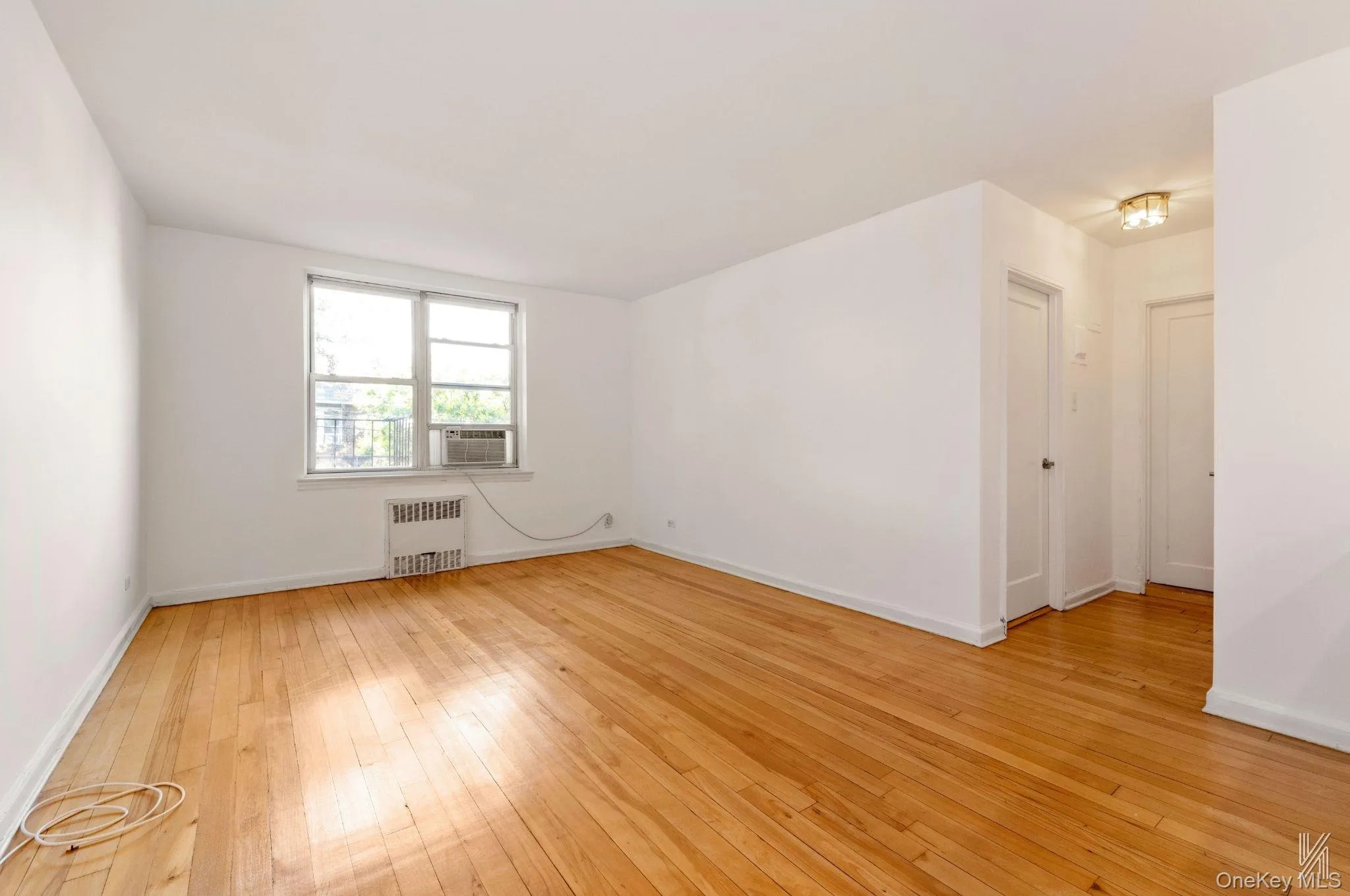 39-25 51st Street, New York, NY, 1 Bedroom Bedrooms, 4 Rooms Rooms,1 BathroomBathrooms,Residential,For Rent,51st,0,1045617 39-25 51st Street, New York, NY, 1 Bedroom Bedrooms, 4 Rooms Rooms,1 BathroomBathrooms,Residential,For Rent,51st,0,1045617