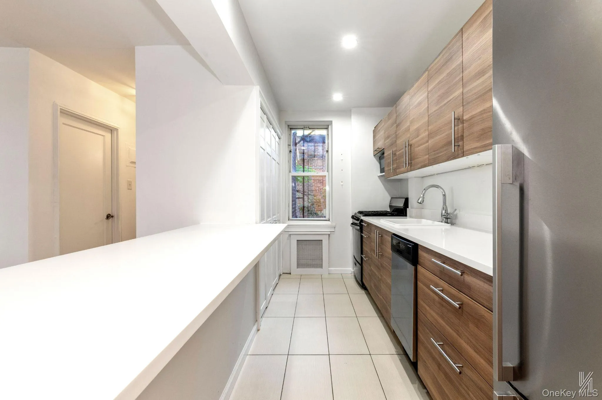 39-25 51st Street, New York, NY, 1 Bedroom Bedrooms, 4 Rooms Rooms,1 BathroomBathrooms,Residential,For Rent,51st,0,1045617 39-25 51st Street, New York, NY, 1 Bedroom Bedrooms, 4 Rooms Rooms,1 BathroomBathrooms,Residential,For Rent,51st,0,1045617