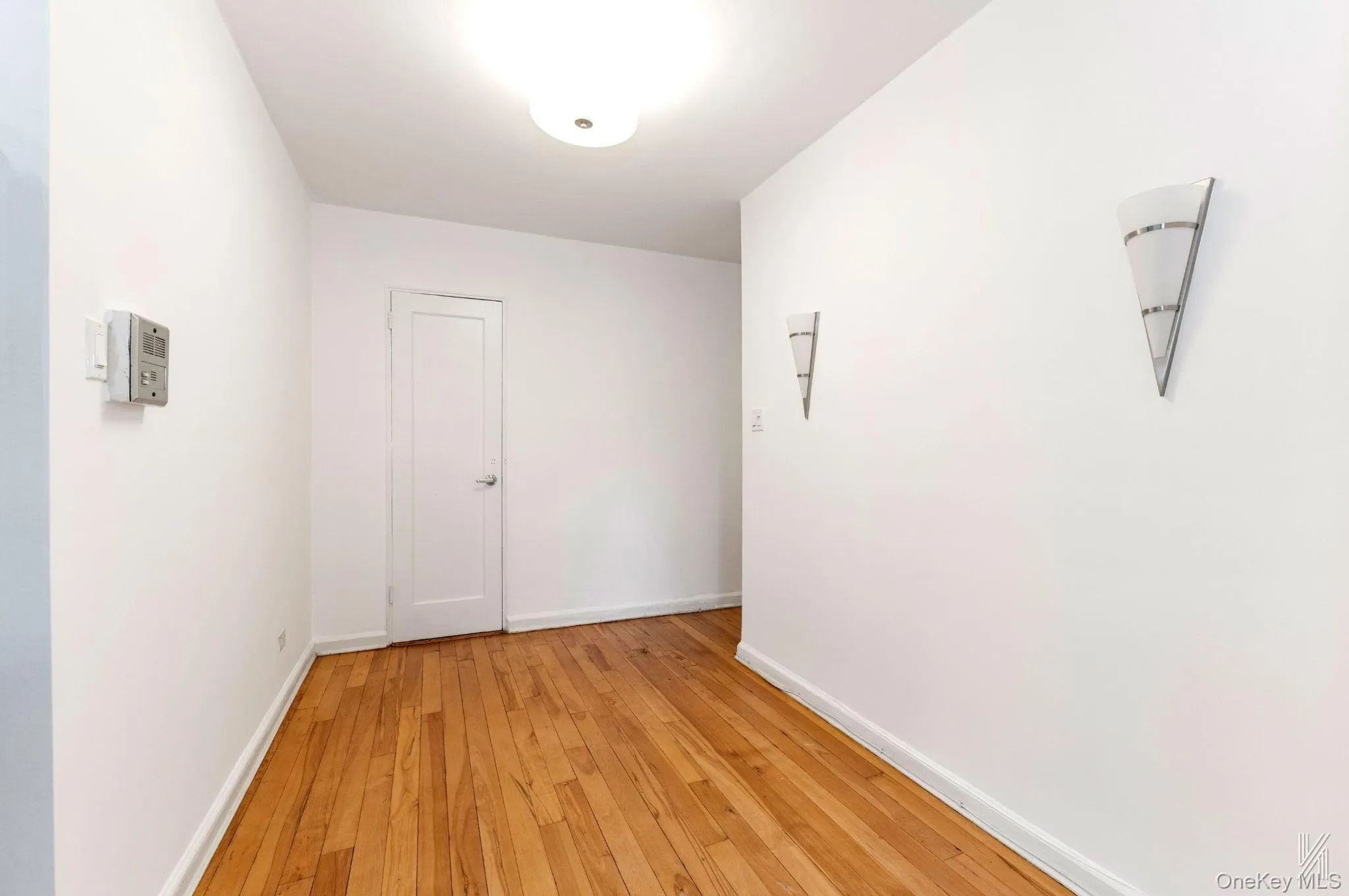 39-25 51st Street, New York, NY, 1 Bedroom Bedrooms, 4 Rooms Rooms,1 BathroomBathrooms,Residential,For Rent,51st,0,1045617 39-25 51st Street, New York, NY, 1 Bedroom Bedrooms, 4 Rooms Rooms,1 BathroomBathrooms,Residential,For Rent,51st,0,1045617