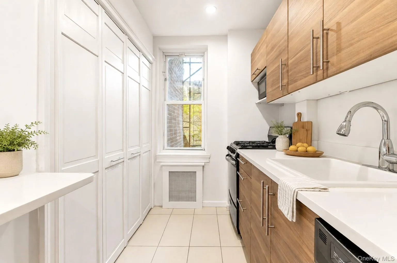 39-25 51st Street, New York, NY, 1 Bedroom Bedrooms, 4 Rooms Rooms,1 BathroomBathrooms,Residential,For Rent,51st,0,1045617 39-25 51st Street, New York, NY, 1 Bedroom Bedrooms, 4 Rooms Rooms,1 BathroomBathrooms,Residential,For Rent,51st,0,1045617