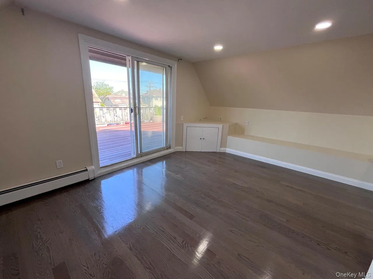 252 Lindell Boulevard, Long Beach, NY, 1 Bedroom Bedrooms, 3 Rooms Rooms,1 BathroomBathrooms,Residential Lease,For Rent,Lindell,0,1045622 252 Lindell Boulevard, Long Beach, NY, 1 Bedroom Bedrooms, 3 Rooms Rooms,1 BathroomBathrooms,Residential Lease,For Rent,Lindell,0,1045622