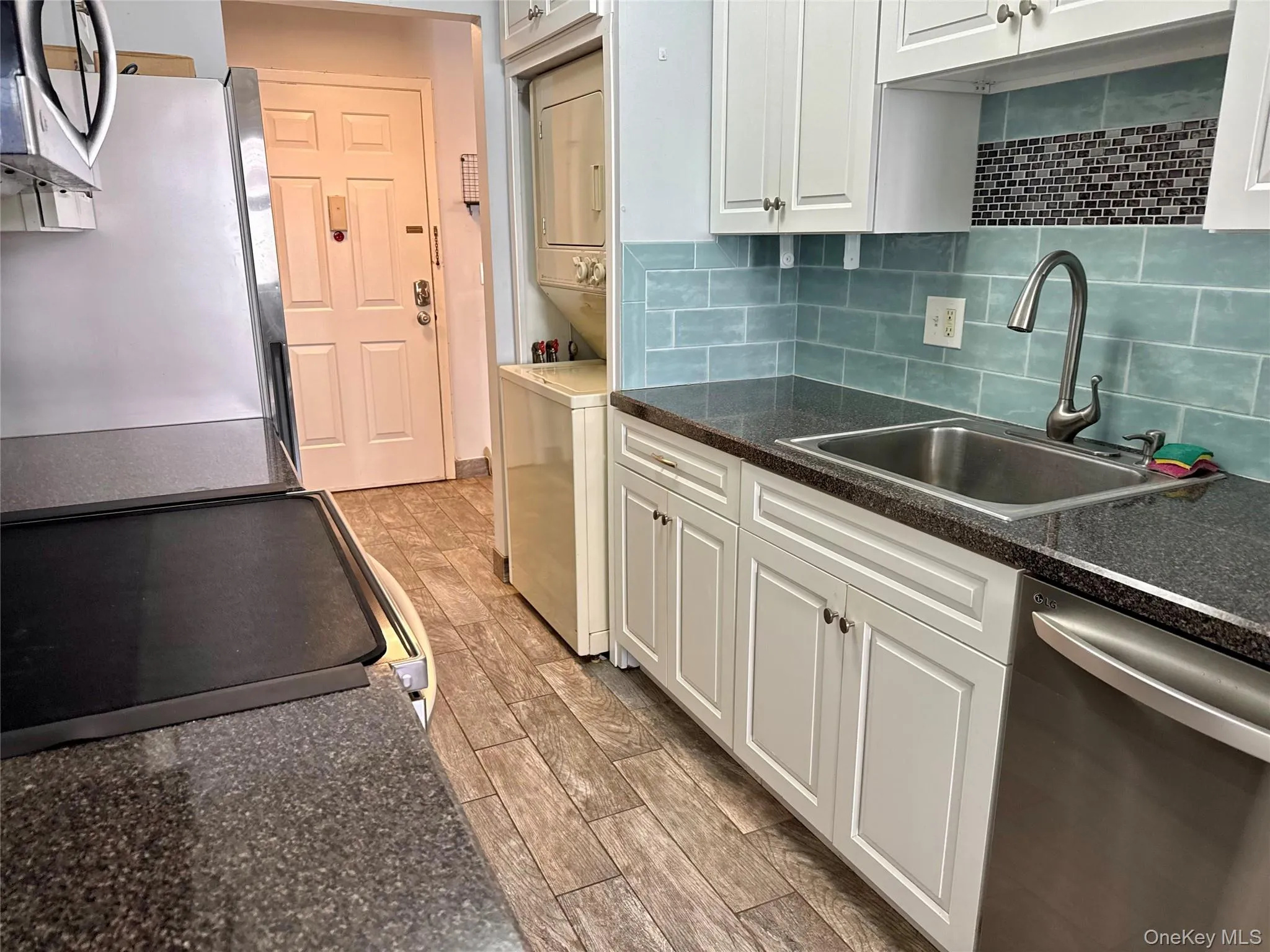 11 Skyline Drive, Fishkill, NY, 2 Bedrooms Bedrooms, 5 Rooms Rooms,2 BathroomsBathrooms,Residential,For Rent,Skyline,0,1045627 11 Skyline Drive, Fishkill, NY, 2 Bedrooms Bedrooms, 5 Rooms Rooms,2 BathroomsBathrooms,Residential,For Rent,Skyline,0,1045627