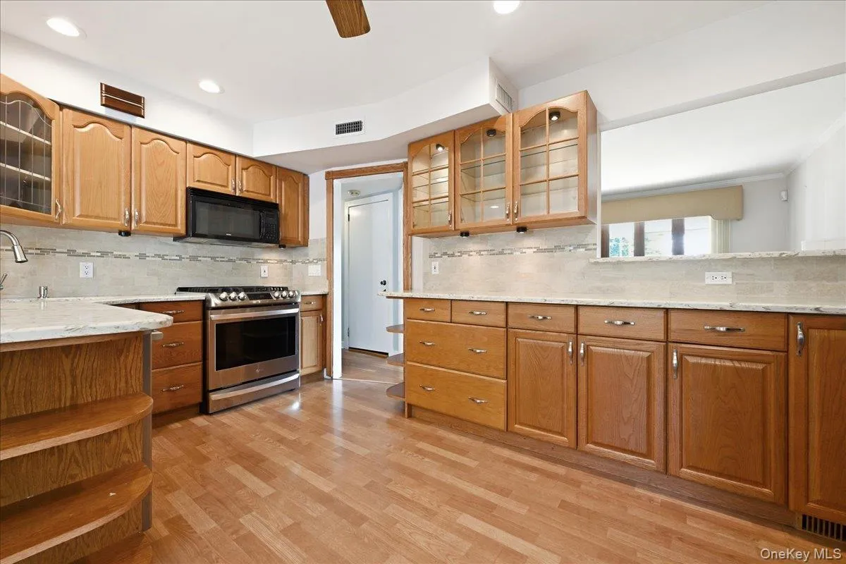 303 Caroline Avenue, Hempstead, NY, 4 Bedrooms Bedrooms, 7 Rooms Rooms,2 BathroomsBathrooms,Residential,For Rent,Caroline,0,1045629 303 Caroline Avenue, Hempstead, NY, 4 Bedrooms Bedrooms, 7 Rooms Rooms,2 BathroomsBathrooms,Residential,For Rent,Caroline,0,1045629