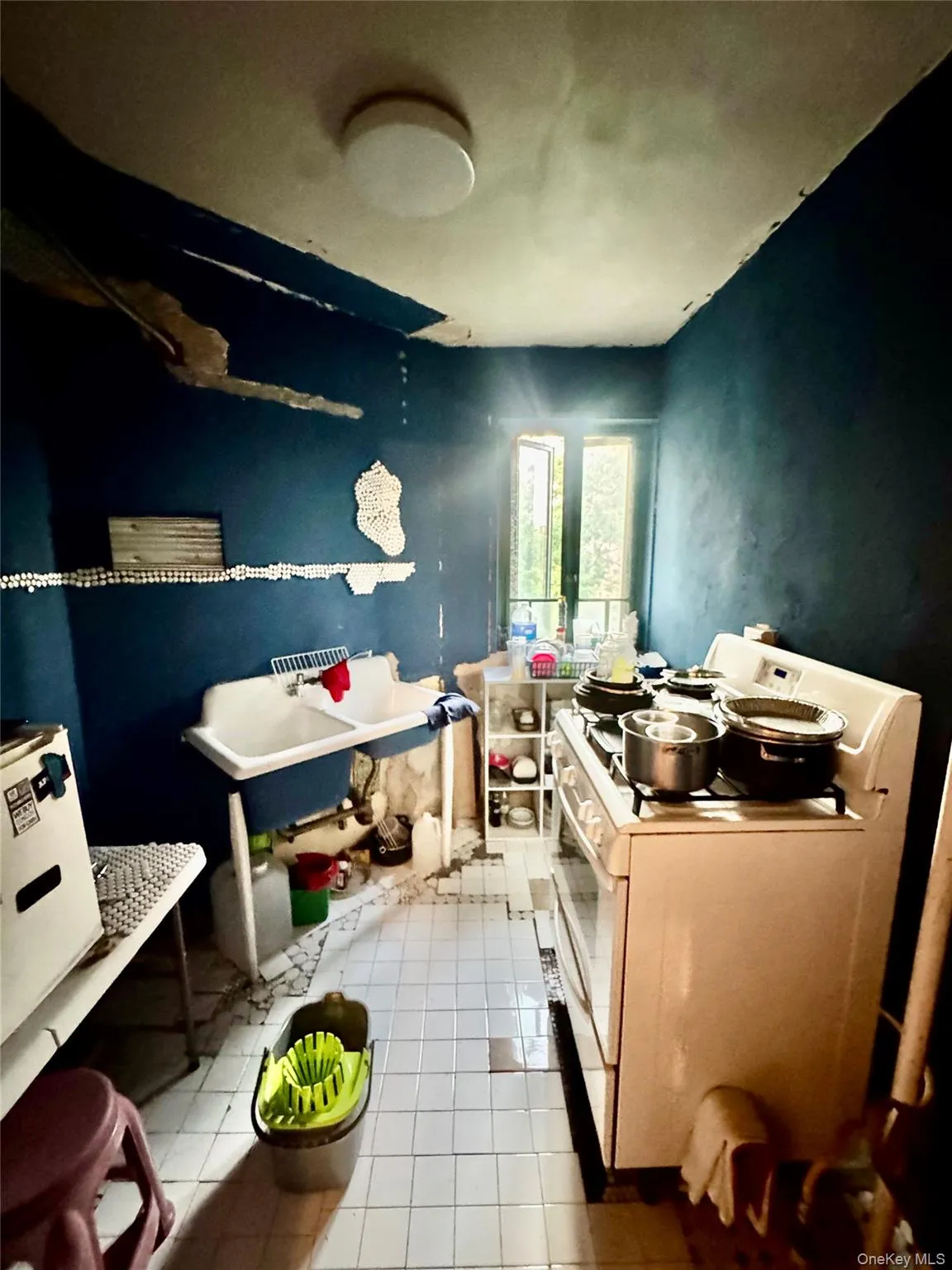 1503 Metropolitan Avenue, New York, NY, 1 Bedroom Bedrooms, 3 Rooms Rooms,1 BathroomBathrooms,Residential,For Rent,Metropolitan,0,1045630 1503 Metropolitan Avenue, New York, NY, 1 Bedroom Bedrooms, 3 Rooms Rooms,1 BathroomBathrooms,Residential,For Rent,Metropolitan,0,1045630