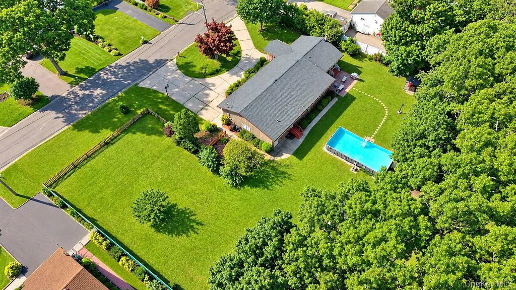 41 Linden Lane, Brookhaven, NY, 4 Bedrooms Bedrooms, 9 Rooms Rooms,2 BathroomsBathrooms,Residential,For Rent,Linden,0,1045634 41 Linden Lane, Brookhaven, NY, 4 Bedrooms Bedrooms, 9 Rooms Rooms,2 BathroomsBathrooms,Residential,For Rent,Linden,0,1045634