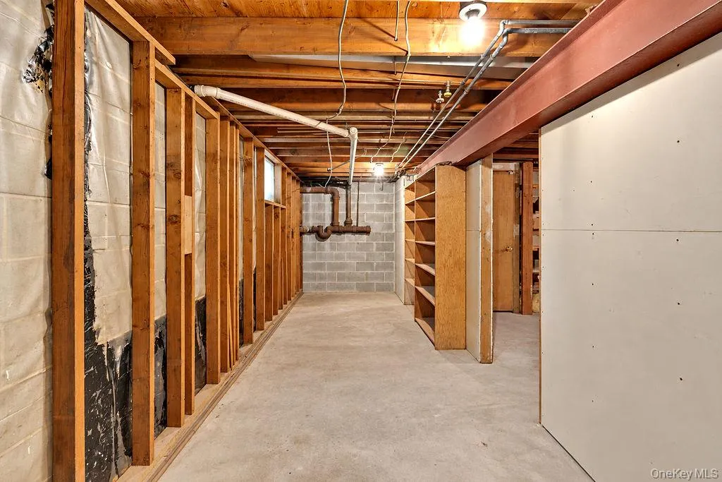 41 Linden Lane, Brookhaven, NY, 4 Bedrooms Bedrooms, 9 Rooms Rooms,2 BathroomsBathrooms,Residential,For Rent,Linden,0,1045634 41 Linden Lane, Brookhaven, NY, 4 Bedrooms Bedrooms, 9 Rooms Rooms,2 BathroomsBathrooms,Residential,For Rent,Linden,0,1045634