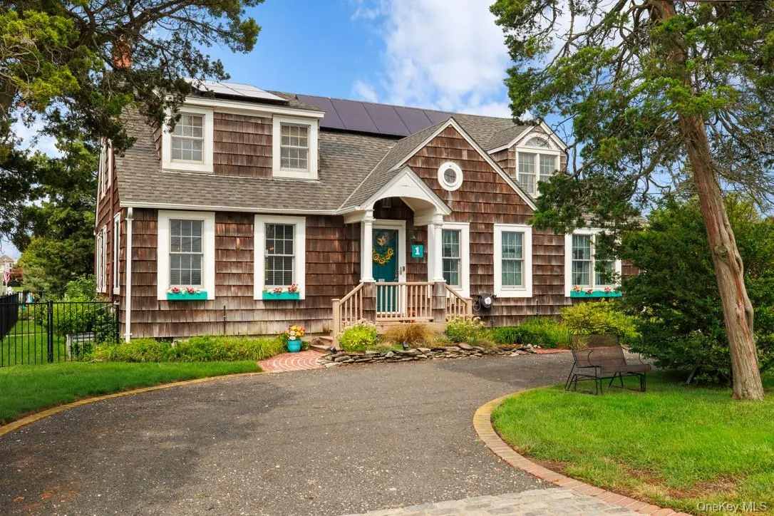 1 Dewey Avenue, Babylon, NY, 3 Bedrooms Bedrooms, 9 Rooms Rooms,2 BathroomsBathrooms,Residential,For Rent,Dewey,0,1045637 1 Dewey Avenue, Babylon, NY, 3 Bedrooms Bedrooms, 9 Rooms Rooms,2 BathroomsBathrooms,Residential,For Rent,Dewey,0,1045637
