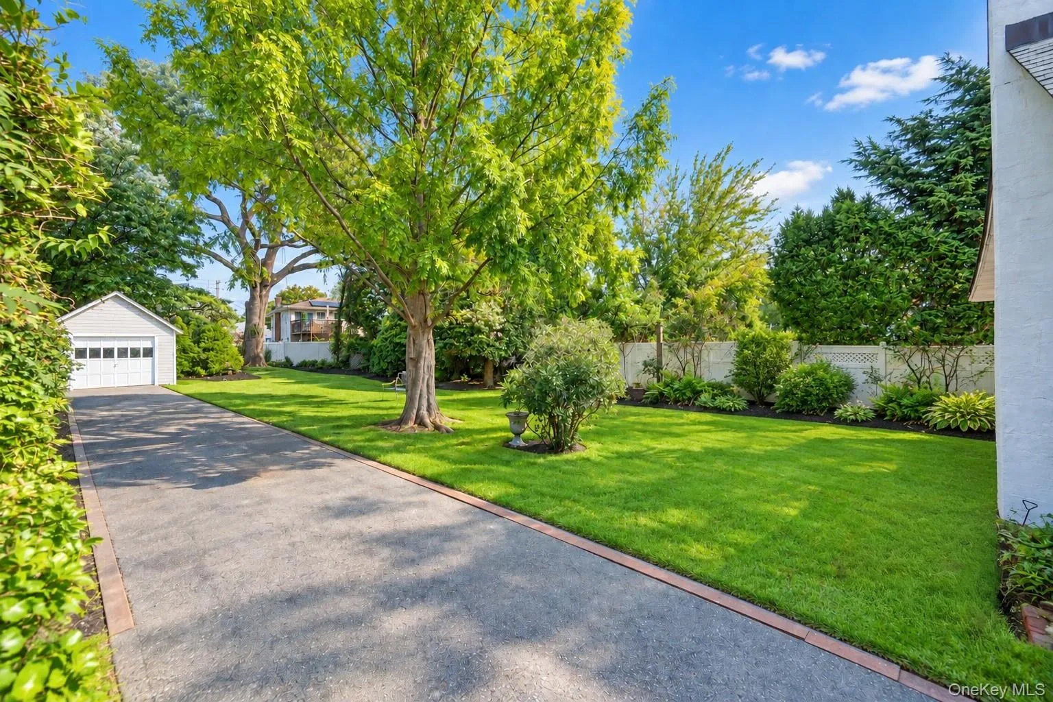 16 Grove Street, Babylon, NY, 3 Bedrooms Bedrooms, 5 Rooms Rooms,2 BathroomsBathrooms,Residential,For Rent,Grove,0,1045639 16 Grove Street, Babylon, NY, 3 Bedrooms Bedrooms, 5 Rooms Rooms,2 BathroomsBathrooms,Residential,For Rent,Grove,0,1045639