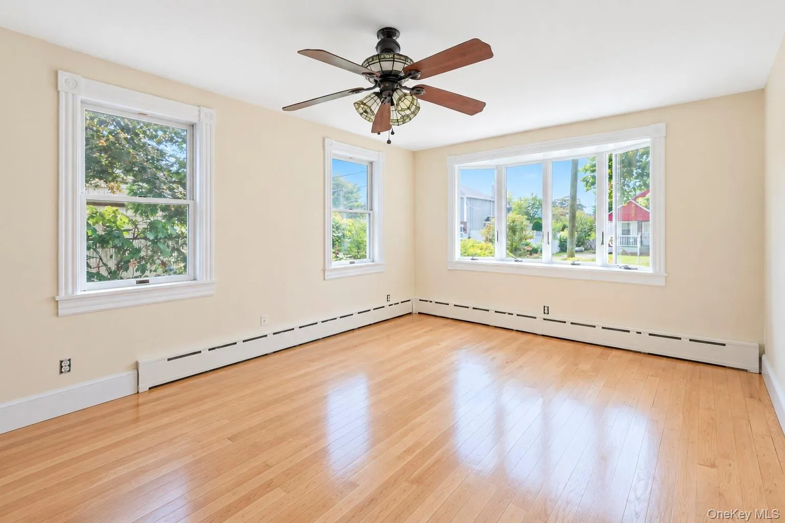 16 Grove Street, Babylon, NY, 3 Bedrooms Bedrooms, 5 Rooms Rooms,2 BathroomsBathrooms,Residential,For Rent,Grove,0,1045639 16 Grove Street, Babylon, NY, 3 Bedrooms Bedrooms, 5 Rooms Rooms,2 BathroomsBathrooms,Residential,For Rent,Grove,0,1045639