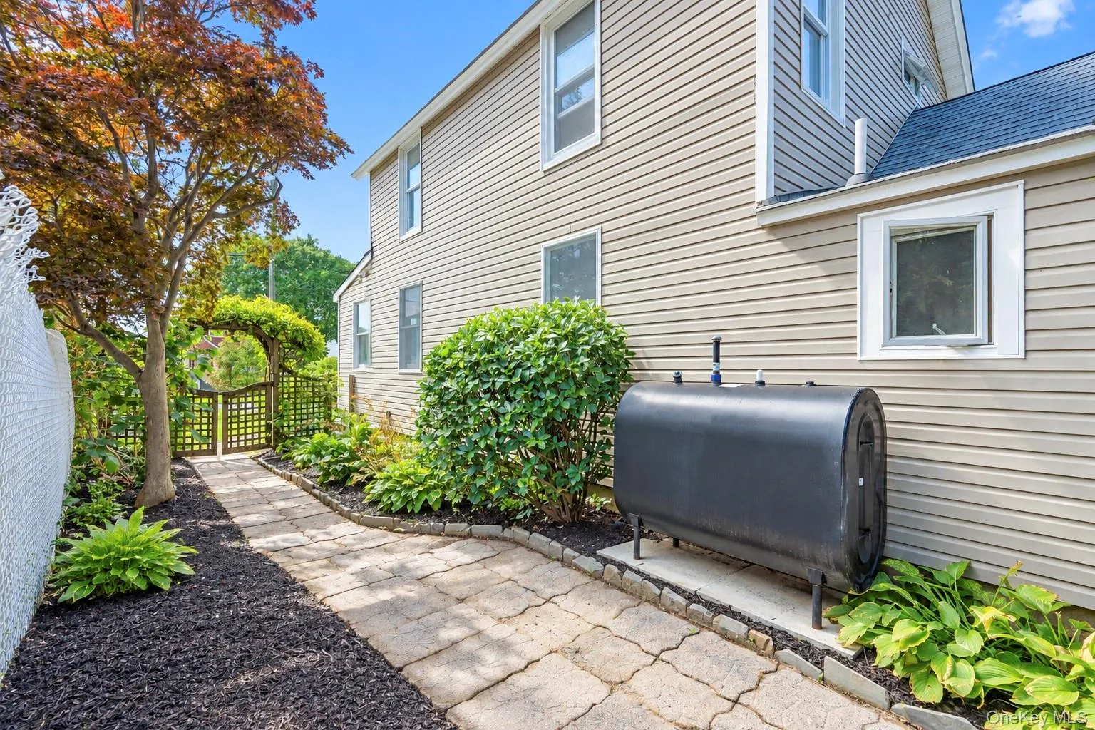 16 Grove Street, Babylon, NY, 3 Bedrooms Bedrooms, 5 Rooms Rooms,2 BathroomsBathrooms,Residential,For Rent,Grove,0,1045639 16 Grove Street, Babylon, NY, 3 Bedrooms Bedrooms, 5 Rooms Rooms,2 BathroomsBathrooms,Residential,For Rent,Grove,0,1045639