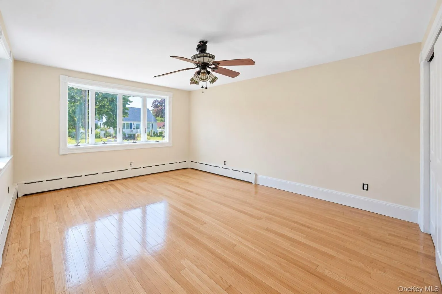 16 Grove Street, Babylon, NY, 3 Bedrooms Bedrooms, 5 Rooms Rooms,2 BathroomsBathrooms,Residential,For Rent,Grove,0,1045639 16 Grove Street, Babylon, NY, 3 Bedrooms Bedrooms, 5 Rooms Rooms,2 BathroomsBathrooms,Residential,For Rent,Grove,0,1045639