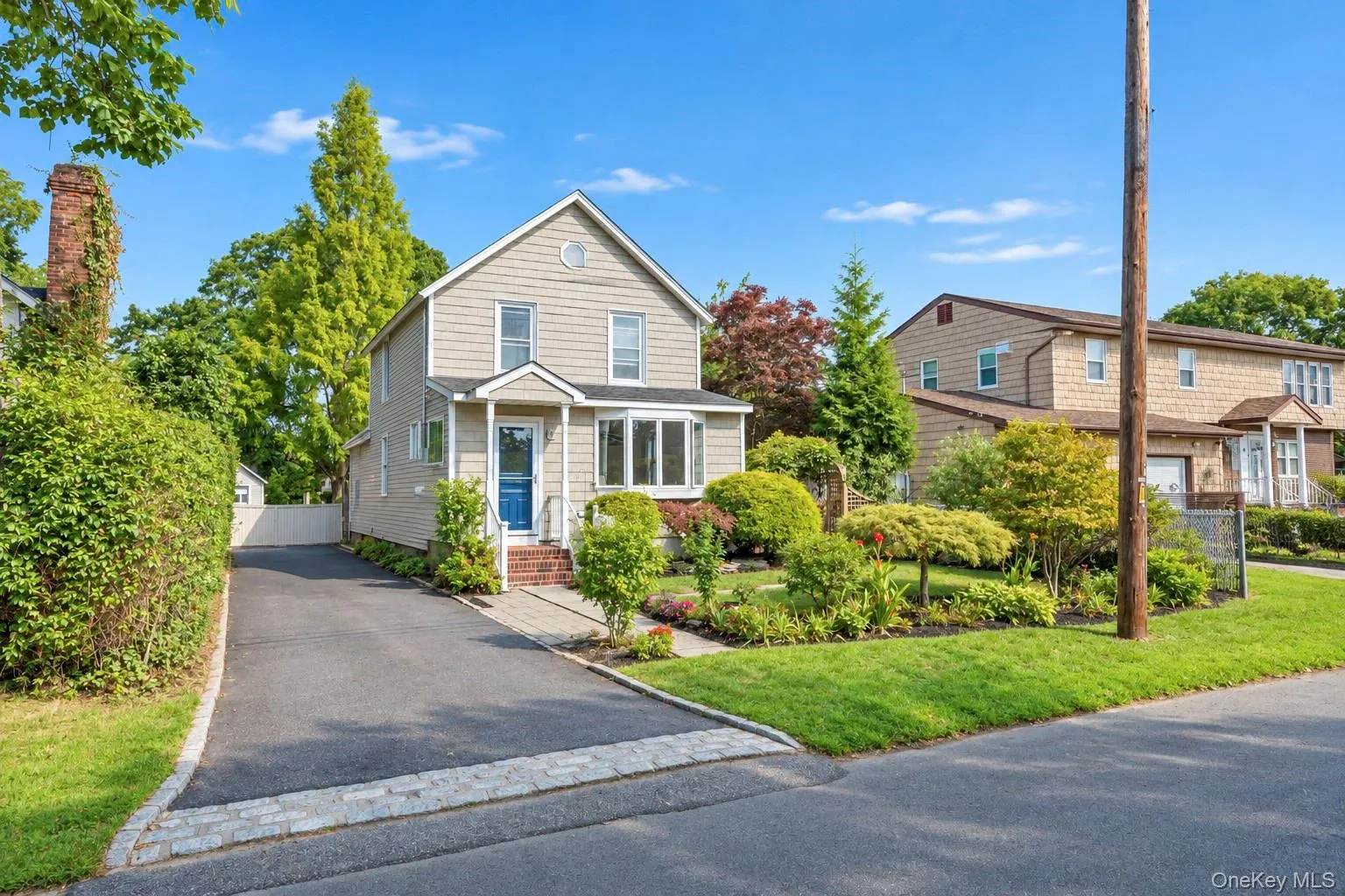 16 Grove Street, Babylon, NY, 3 Bedrooms Bedrooms, 5 Rooms Rooms,2 BathroomsBathrooms,Residential,For Rent,Grove,0,1045639 16 Grove Street, Babylon, NY, 3 Bedrooms Bedrooms, 5 Rooms Rooms,2 BathroomsBathrooms,Residential,For Rent,Grove,0,1045639