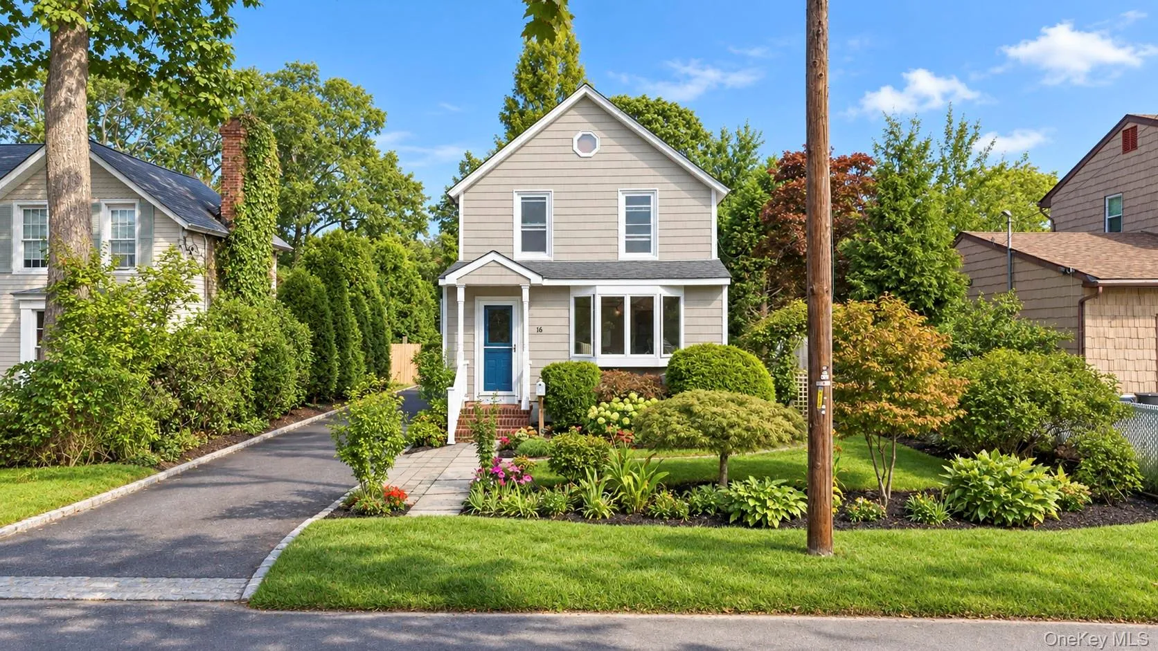 16 Grove Street, Babylon, NY, 3 Bedrooms Bedrooms, 5 Rooms Rooms,2 BathroomsBathrooms,Residential,For Rent,Grove,0,1045639 16 Grove Street, Babylon, NY, 3 Bedrooms Bedrooms, 5 Rooms Rooms,2 BathroomsBathrooms,Residential,For Rent,Grove,0,1045639