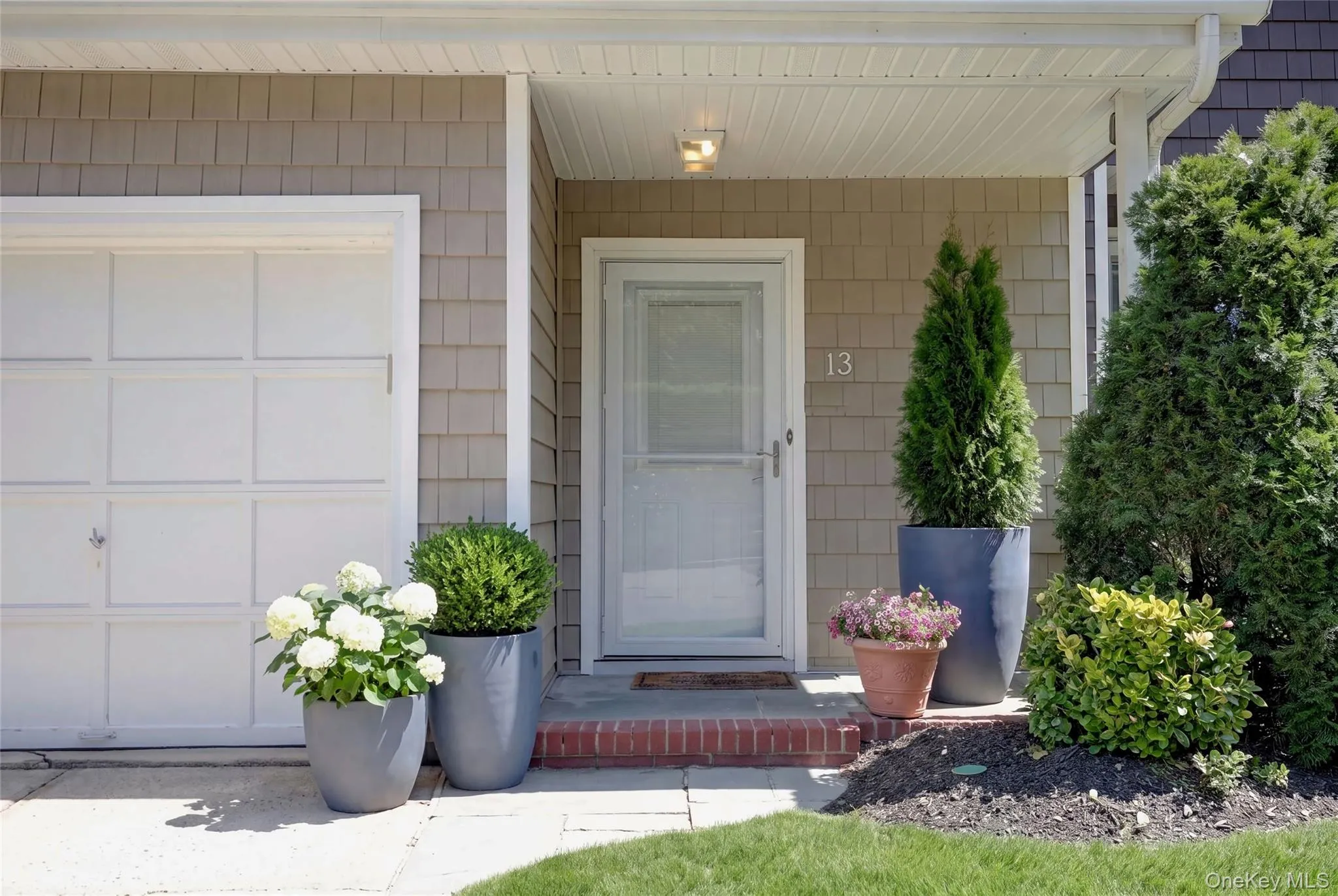 13 Pine Street, Huntington, NY, 2 Bedrooms Bedrooms, 5 Rooms Rooms,2 BathroomsBathrooms,Residential,For Rent,Pine,0,1045641 13 Pine Street, Huntington, NY, 2 Bedrooms Bedrooms, 5 Rooms Rooms,2 BathroomsBathrooms,Residential,For Rent,Pine,0,1045641