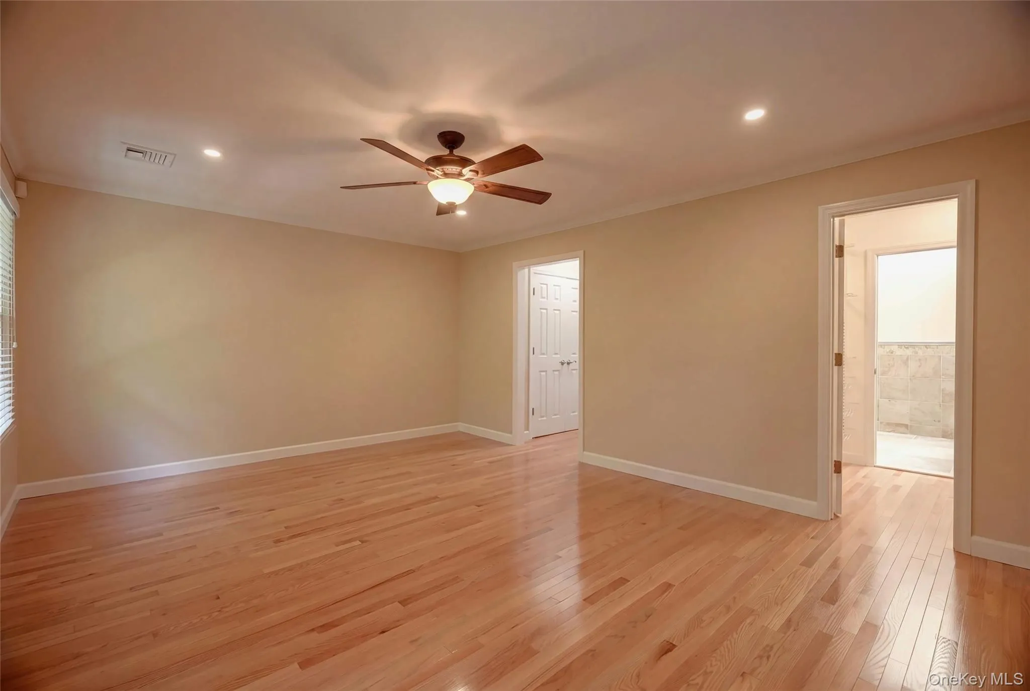 13 Pine Street, Huntington, NY, 2 Bedrooms Bedrooms, 5 Rooms Rooms,2 BathroomsBathrooms,Residential,For Rent,Pine,0,1045641 13 Pine Street, Huntington, NY, 2 Bedrooms Bedrooms, 5 Rooms Rooms,2 BathroomsBathrooms,Residential,For Rent,Pine,0,1045641