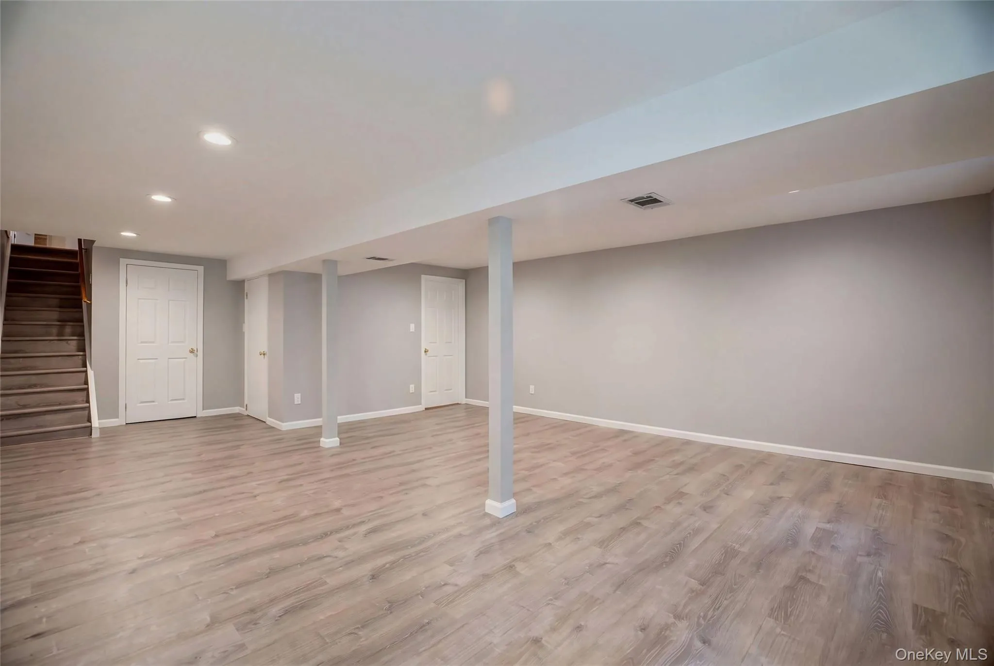 13 Pine Street, Huntington, NY, 2 Bedrooms Bedrooms, 5 Rooms Rooms,2 BathroomsBathrooms,Residential,For Rent,Pine,0,1045641 13 Pine Street, Huntington, NY, 2 Bedrooms Bedrooms, 5 Rooms Rooms,2 BathroomsBathrooms,Residential,For Rent,Pine,0,1045641