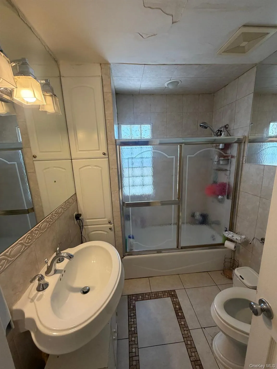 2354 97th Street, New York, NY, 5 Bedrooms Bedrooms, 10 Rooms Rooms,2 BathroomsBathrooms,Residential,For Rent,97th,0,1045642 2354 97th Street, New York, NY, 5 Bedrooms Bedrooms, 10 Rooms Rooms,2 BathroomsBathrooms,Residential,For Rent,97th,0,1045642