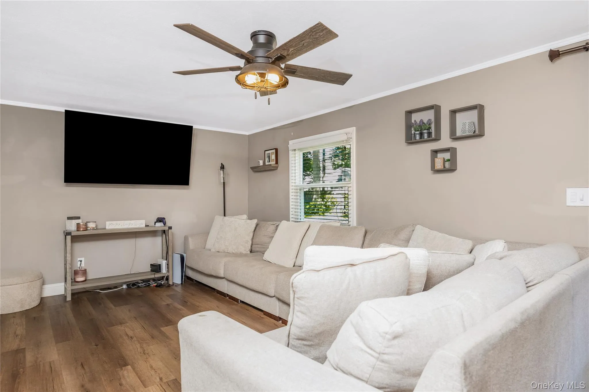 23 Lakeside Drive, Islip, NY, 4 Bedrooms Bedrooms, 9 Rooms Rooms,2 BathroomsBathrooms,Residential,For Rent,Lakeside,0,1045643 23 Lakeside Drive, Islip, NY, 4 Bedrooms Bedrooms, 9 Rooms Rooms,2 BathroomsBathrooms,Residential,For Rent,Lakeside,0,1045643
