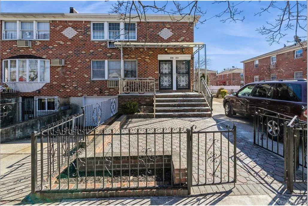 8833 Ransom Street, New York, NY, 3 Bedrooms Bedrooms, 7 Rooms Rooms,2 BathroomsBathrooms,Residential Lease,For Rent,Ransom,0,1045649 8833 Ransom Street, New York, NY, 3 Bedrooms Bedrooms, 7 Rooms Rooms,2 BathroomsBathrooms,Residential Lease,For Rent,Ransom,0,1045649