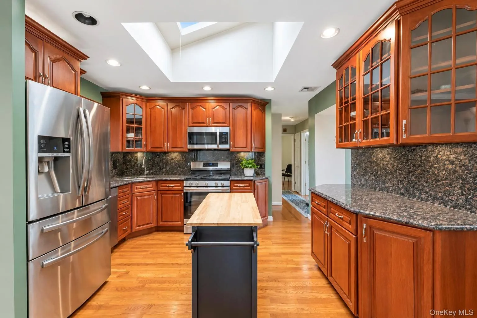 272 12th Street, Babylon, NY, 3 Bedrooms Bedrooms, 7 Rooms Rooms,2 BathroomsBathrooms,Residential,For Rent,12th,0,1045663 272 12th Street, Babylon, NY, 3 Bedrooms Bedrooms, 7 Rooms Rooms,2 BathroomsBathrooms,Residential,For Rent,12th,0,1045663