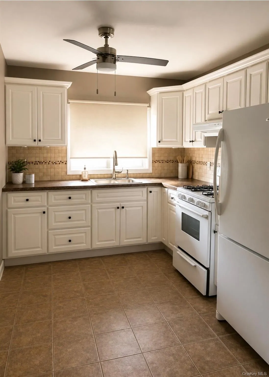 2573 Harvard Lane, Hempstead, NY, 3 Bedrooms Bedrooms, 7 Rooms Rooms,2 BathroomsBathrooms,Residential,For Rent,Harvard,0,1045664 2573 Harvard Lane, Hempstead, NY, 3 Bedrooms Bedrooms, 7 Rooms Rooms,2 BathroomsBathrooms,Residential,For Rent,Harvard,0,1045664