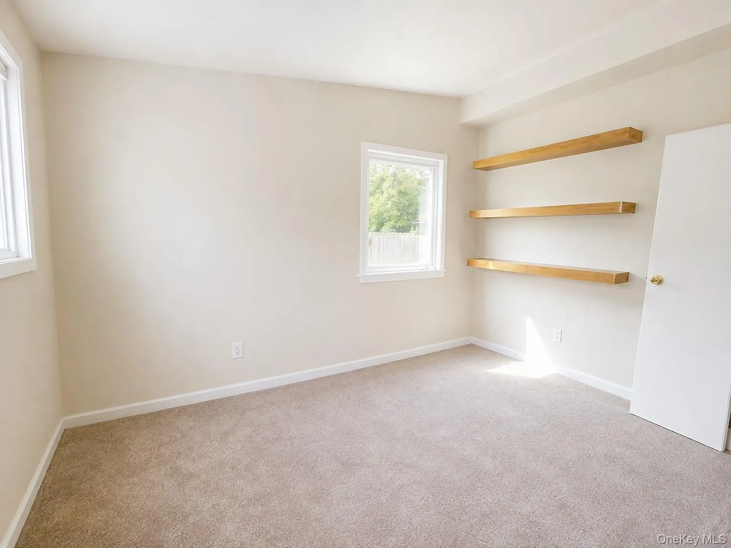 106 Days Avenue, Brookhaven, NY, 3 Bedrooms Bedrooms, 5 Rooms Rooms,2 BathroomsBathrooms,Residential Lease,For Rent,Days,0,1045670 106 Days Avenue, Brookhaven, NY, 3 Bedrooms Bedrooms, 5 Rooms Rooms,2 BathroomsBathrooms,Residential Lease,For Rent,Days,0,1045670