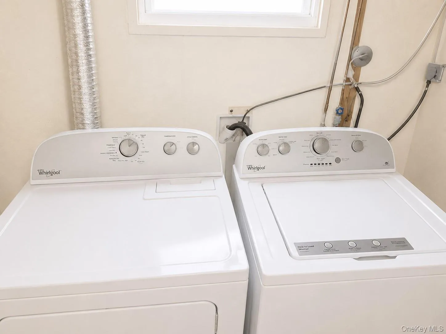 106 Days Avenue, Brookhaven, NY, 3 Bedrooms Bedrooms, 5 Rooms Rooms,2 BathroomsBathrooms,Residential Lease,For Rent,Days,0,1045670 106 Days Avenue, Brookhaven, NY, 3 Bedrooms Bedrooms, 5 Rooms Rooms,2 BathroomsBathrooms,Residential Lease,For Rent,Days,0,1045670