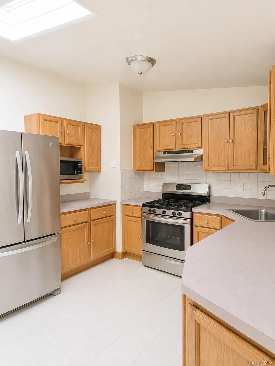 106 Days Avenue, Brookhaven, NY, 3 Bedrooms Bedrooms, 5 Rooms Rooms,2 BathroomsBathrooms,Residential Lease,For Rent,Days,0,1045670 106 Days Avenue, Brookhaven, NY, 3 Bedrooms Bedrooms, 5 Rooms Rooms,2 BathroomsBathrooms,Residential Lease,For Rent,Days,0,1045670