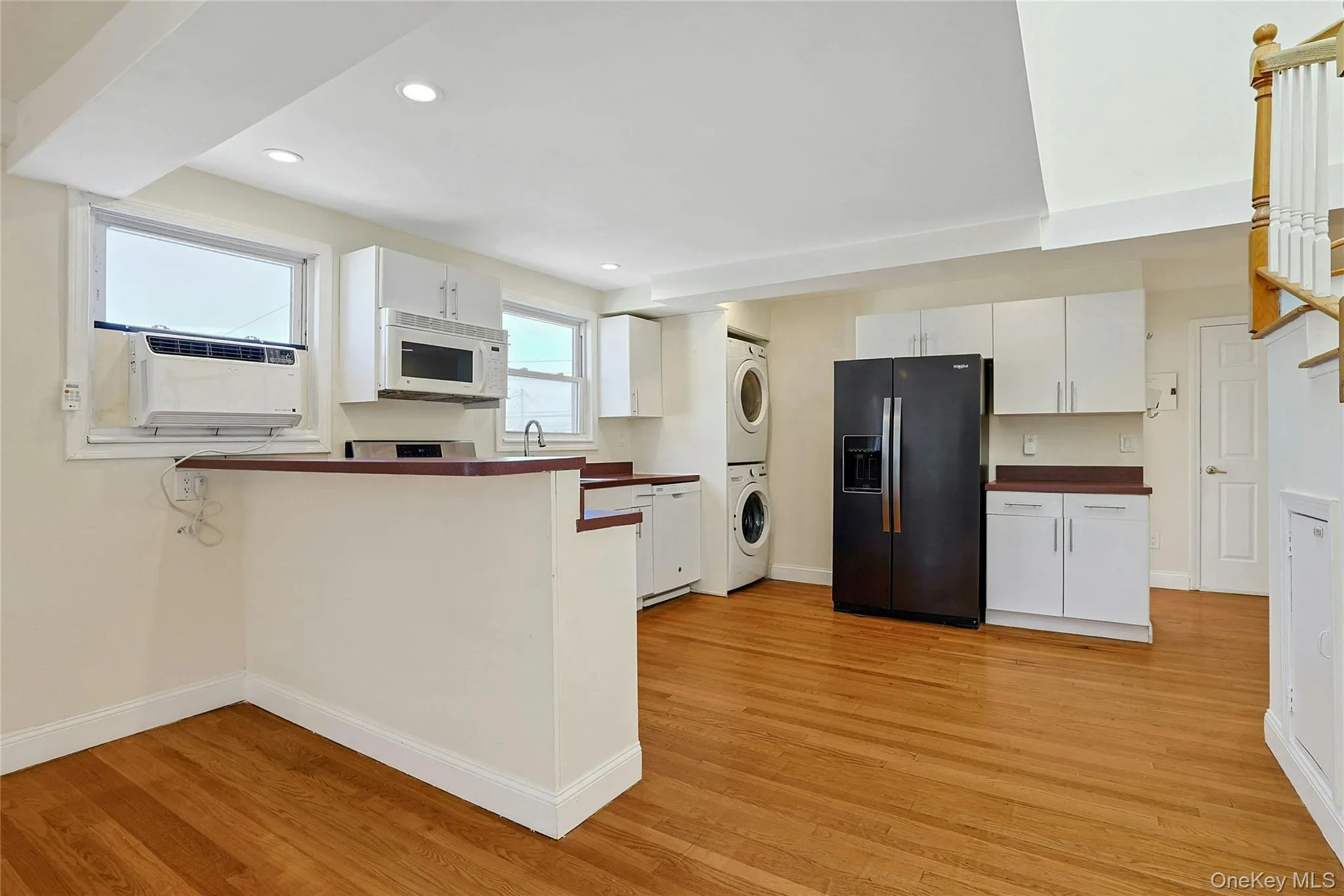 188 Main Street, Orangetown, NY, 3 Bedrooms Bedrooms, 7 Rooms Rooms,3 BathroomsBathrooms,Residential Lease,For Rent,Main,0,1045677 188 Main Street, Orangetown, NY, 3 Bedrooms Bedrooms, 7 Rooms Rooms,3 BathroomsBathrooms,Residential Lease,For Rent,Main,0,1045677