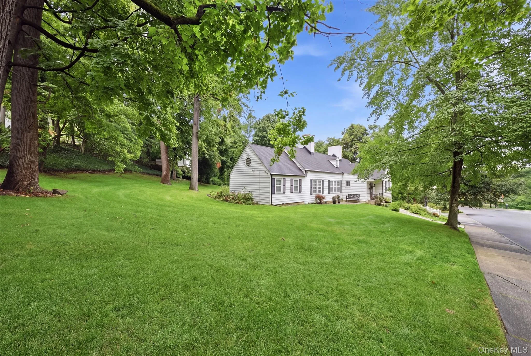 85 Nassau Drive, North Hempstead, NY, 5 Bedrooms Bedrooms, 10 Rooms Rooms,4 BathroomsBathrooms,Residential,For Rent,Nassau,0,1045680 85 Nassau Drive, North Hempstead, NY, 5 Bedrooms Bedrooms, 10 Rooms Rooms,4 BathroomsBathrooms,Residential,For Rent,Nassau,0,1045680