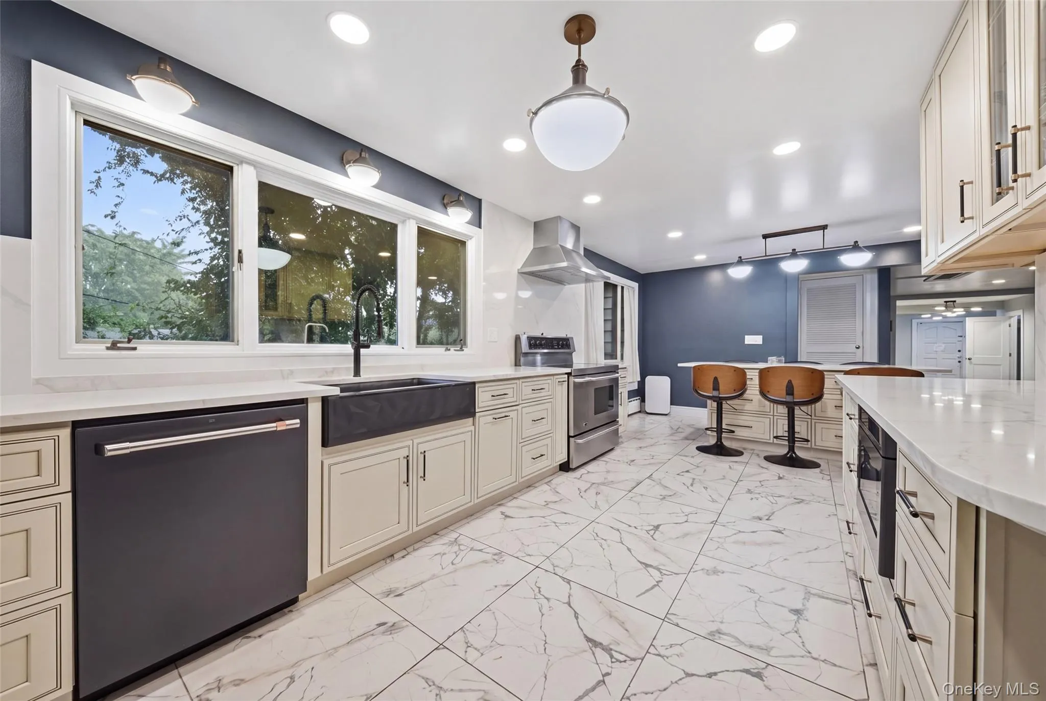 85 Nassau Drive, North Hempstead, NY, 5 Bedrooms Bedrooms, 10 Rooms Rooms,4 BathroomsBathrooms,Residential,For Rent,Nassau,0,1045680 85 Nassau Drive, North Hempstead, NY, 5 Bedrooms Bedrooms, 10 Rooms Rooms,4 BathroomsBathrooms,Residential,For Rent,Nassau,0,1045680