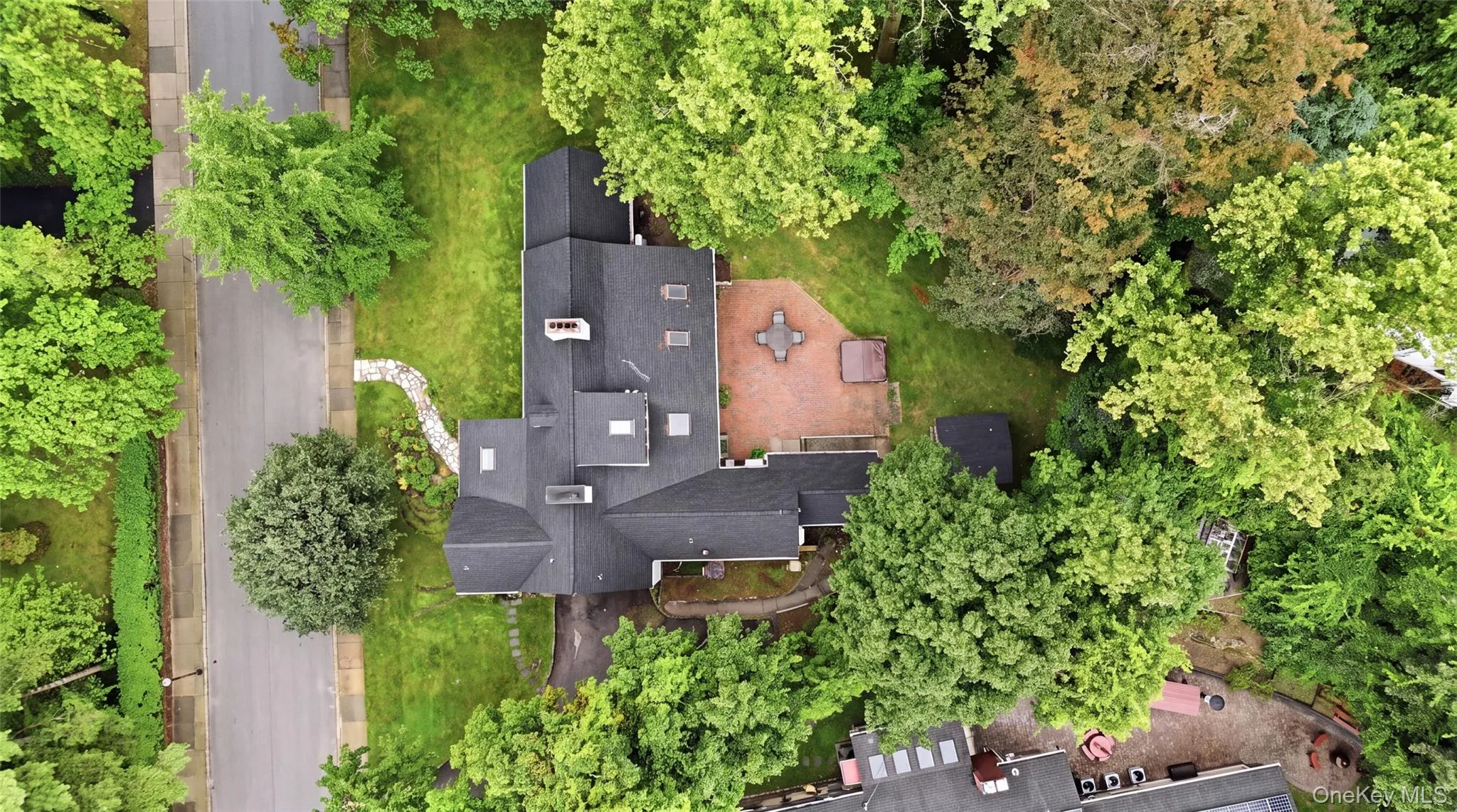 85 Nassau Drive, North Hempstead, NY, 5 Bedrooms Bedrooms, 10 Rooms Rooms,4 BathroomsBathrooms,Residential,For Rent,Nassau,0,1045680 85 Nassau Drive, North Hempstead, NY, 5 Bedrooms Bedrooms, 10 Rooms Rooms,4 BathroomsBathrooms,Residential,For Rent,Nassau,0,1045680
